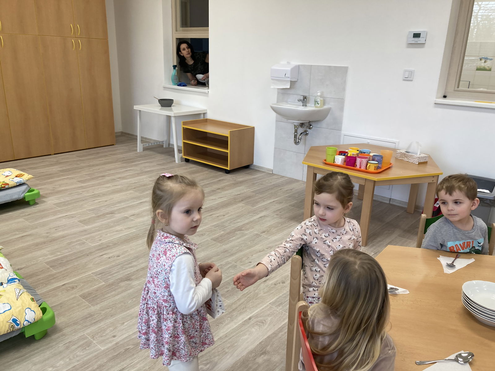 84398D80-738A-4D3F-8D03-6B85227B4C81