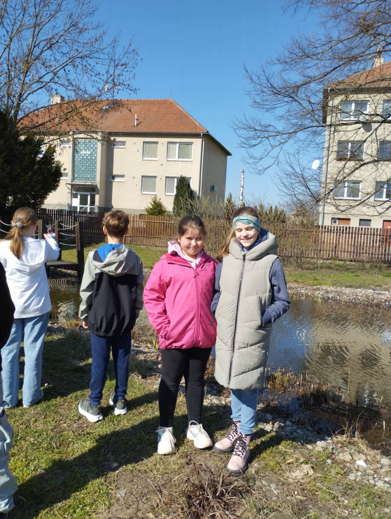 8d400b8a-c1ad-471c-be18-cf59c992bd59