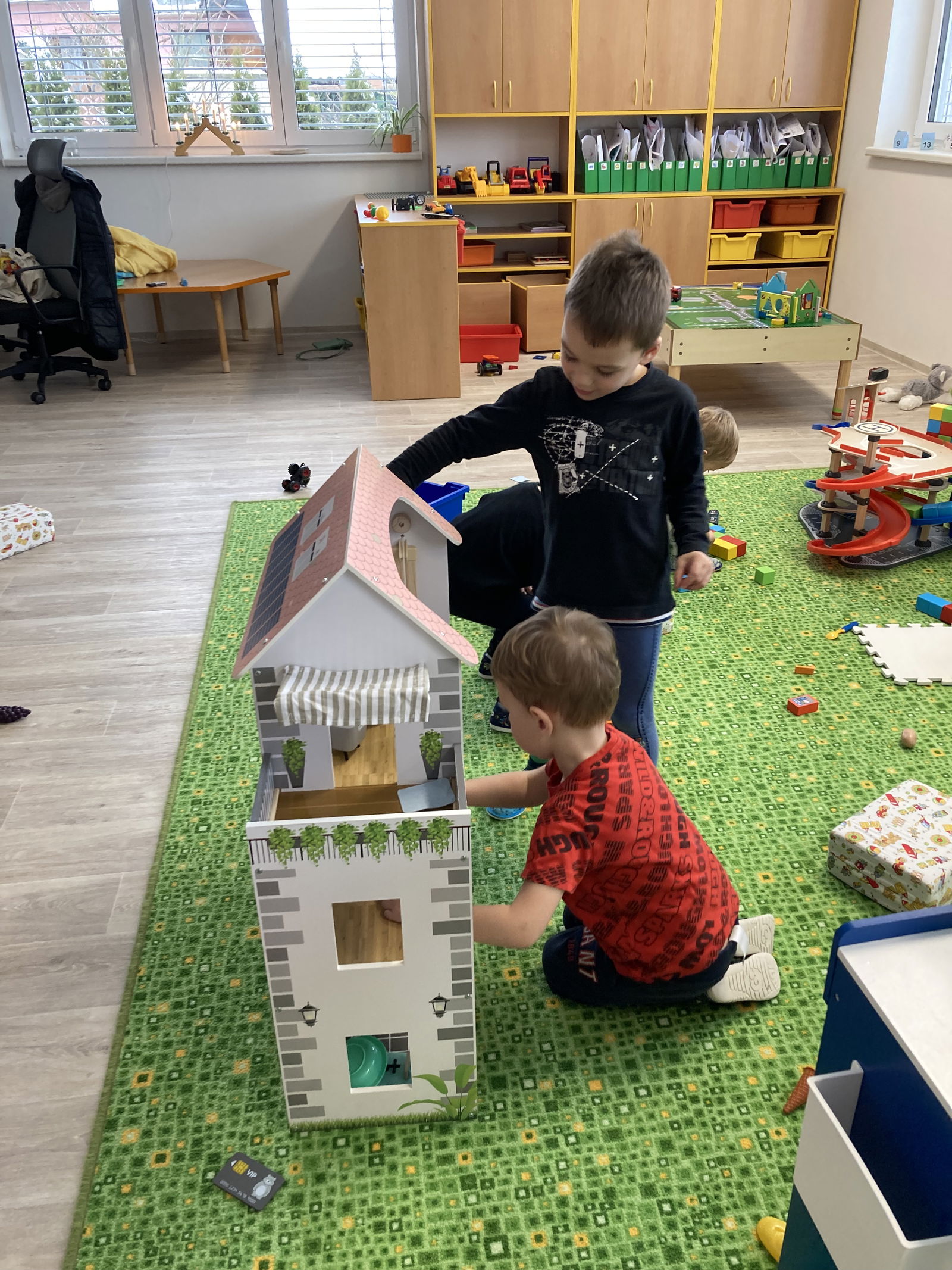 40B3D45C-3BB6-4CB6-AB90-C5902A1E95FD