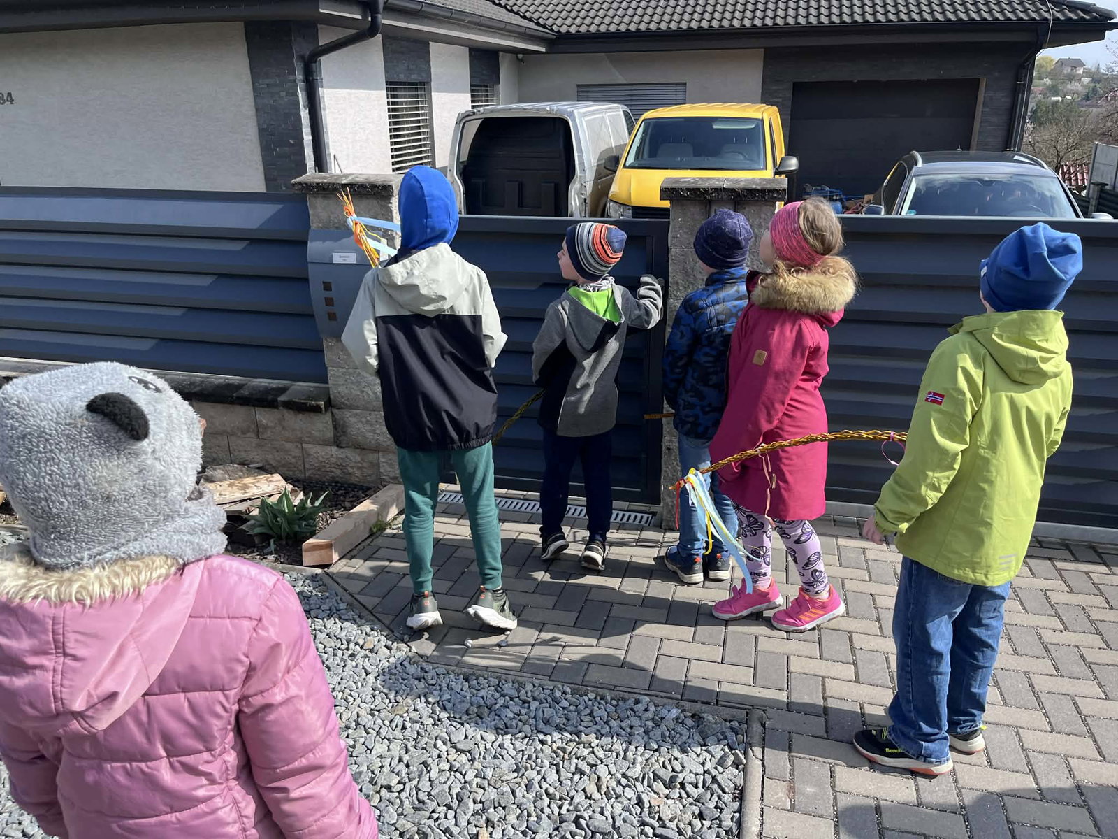 1ee55556-9efb-443c-b7e2-b5e013d359a7