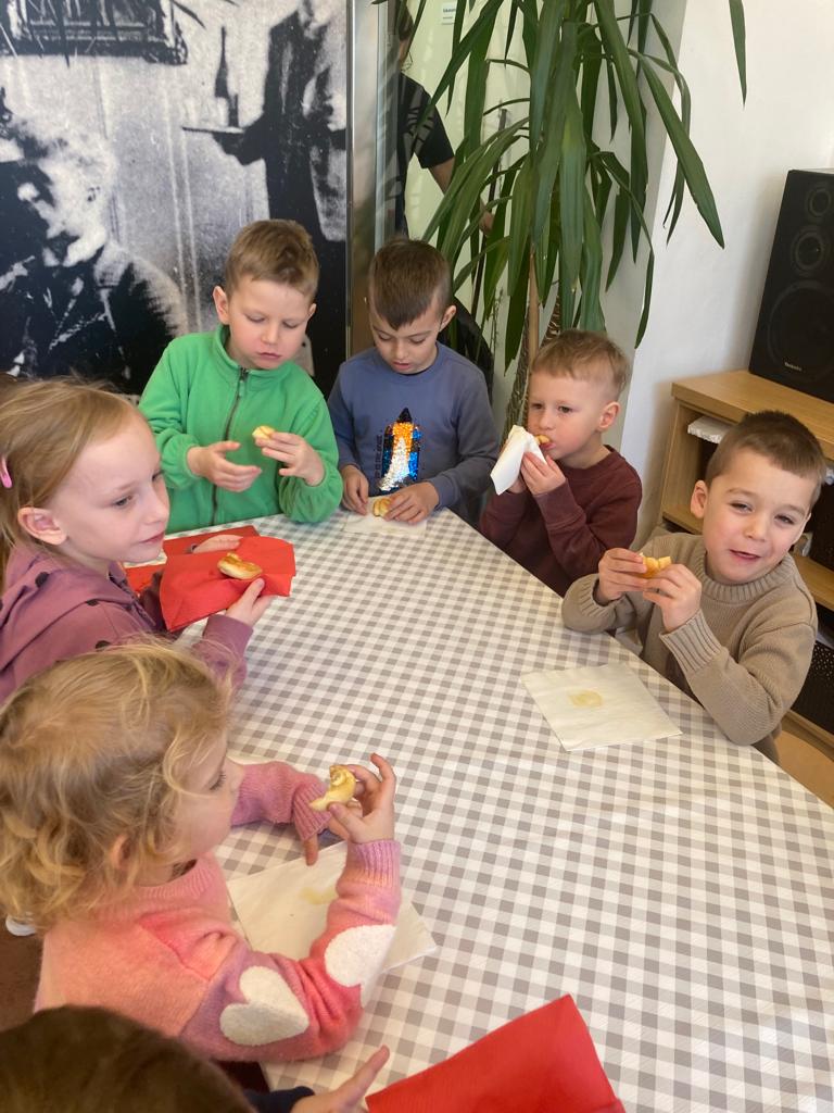 PHOTO-2023-04-07-16-12-51 (1)