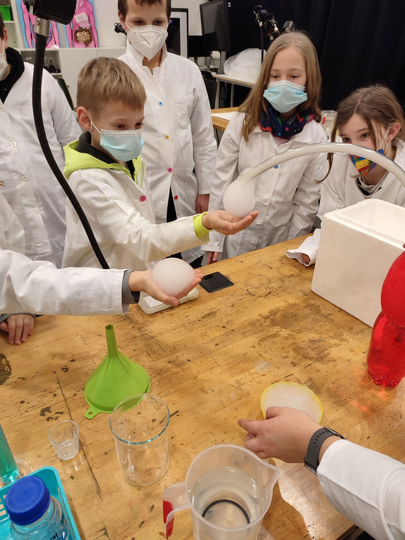 422cb296a7087d290ecab6a33a7ef94a