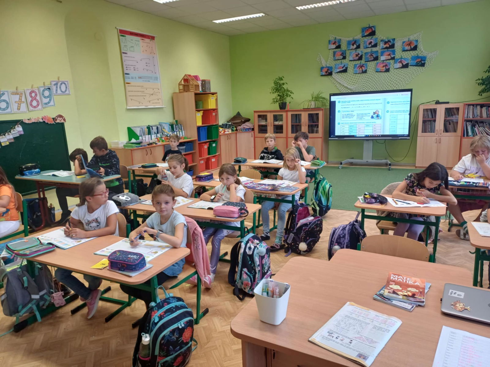 e04284fc-017f-4542-8517-075803b15e0f