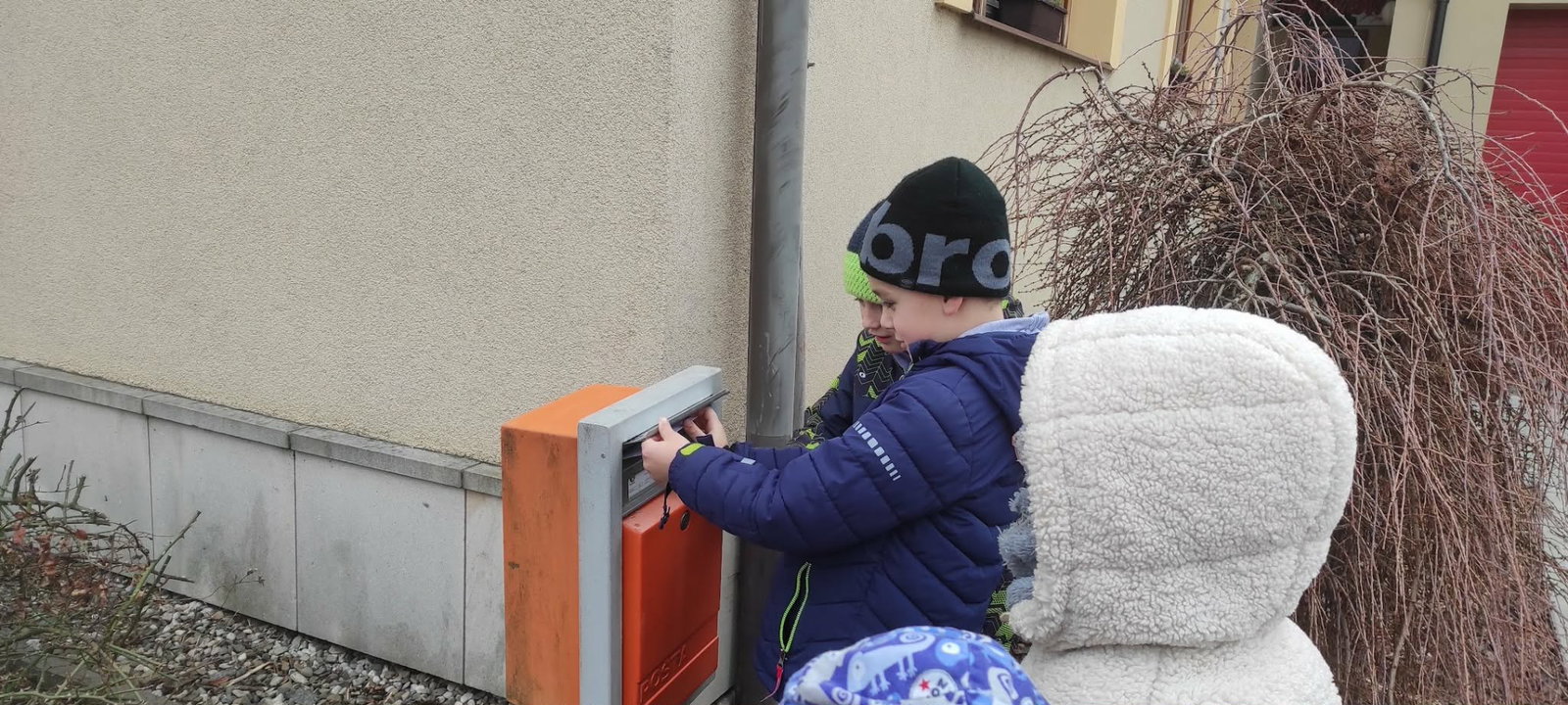 f6bd730f-ffc9-440e-95c7-a312c0665c92