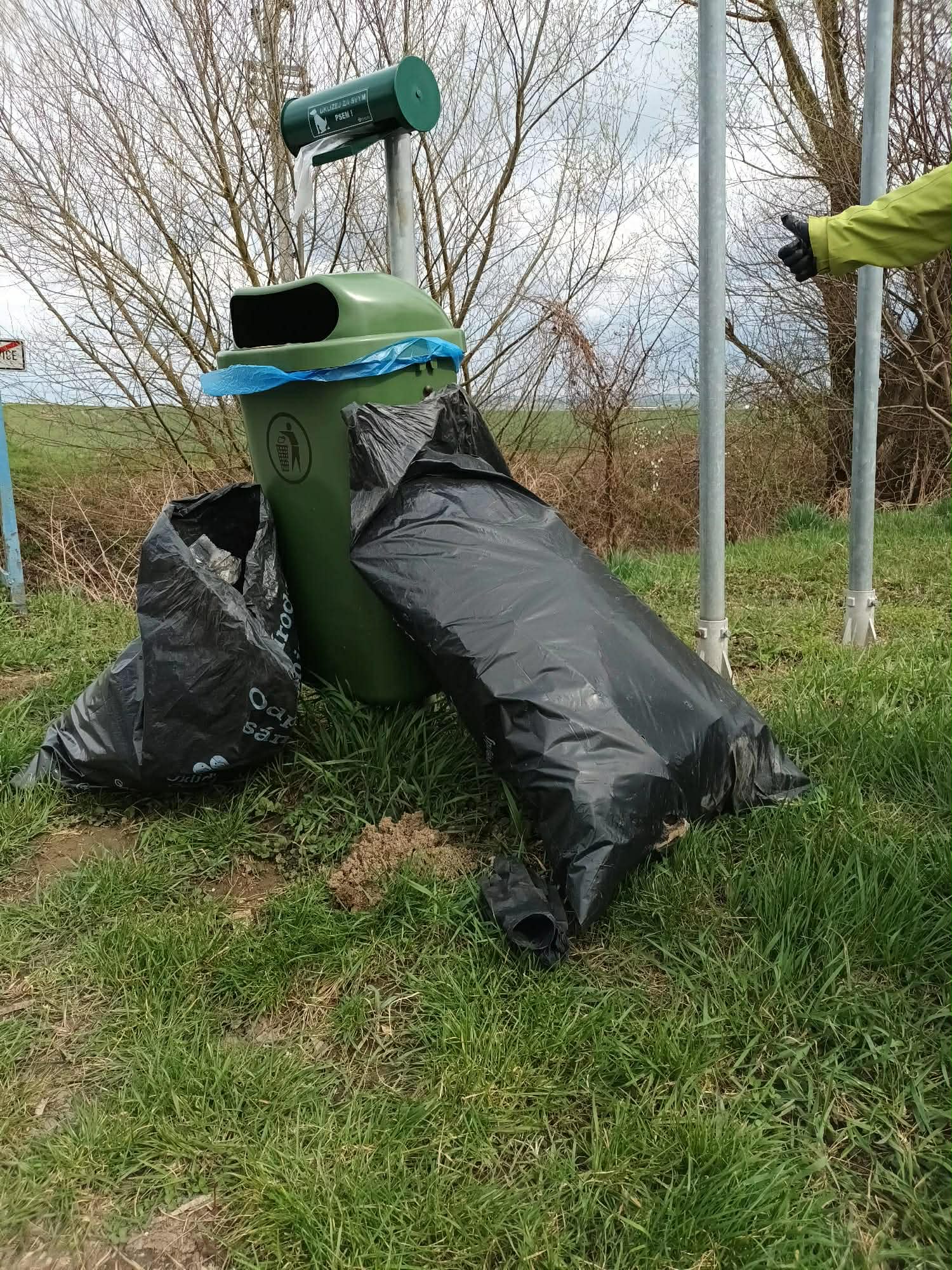 d59aa7ed-7f5c-4485-8ab9-136adfd09299