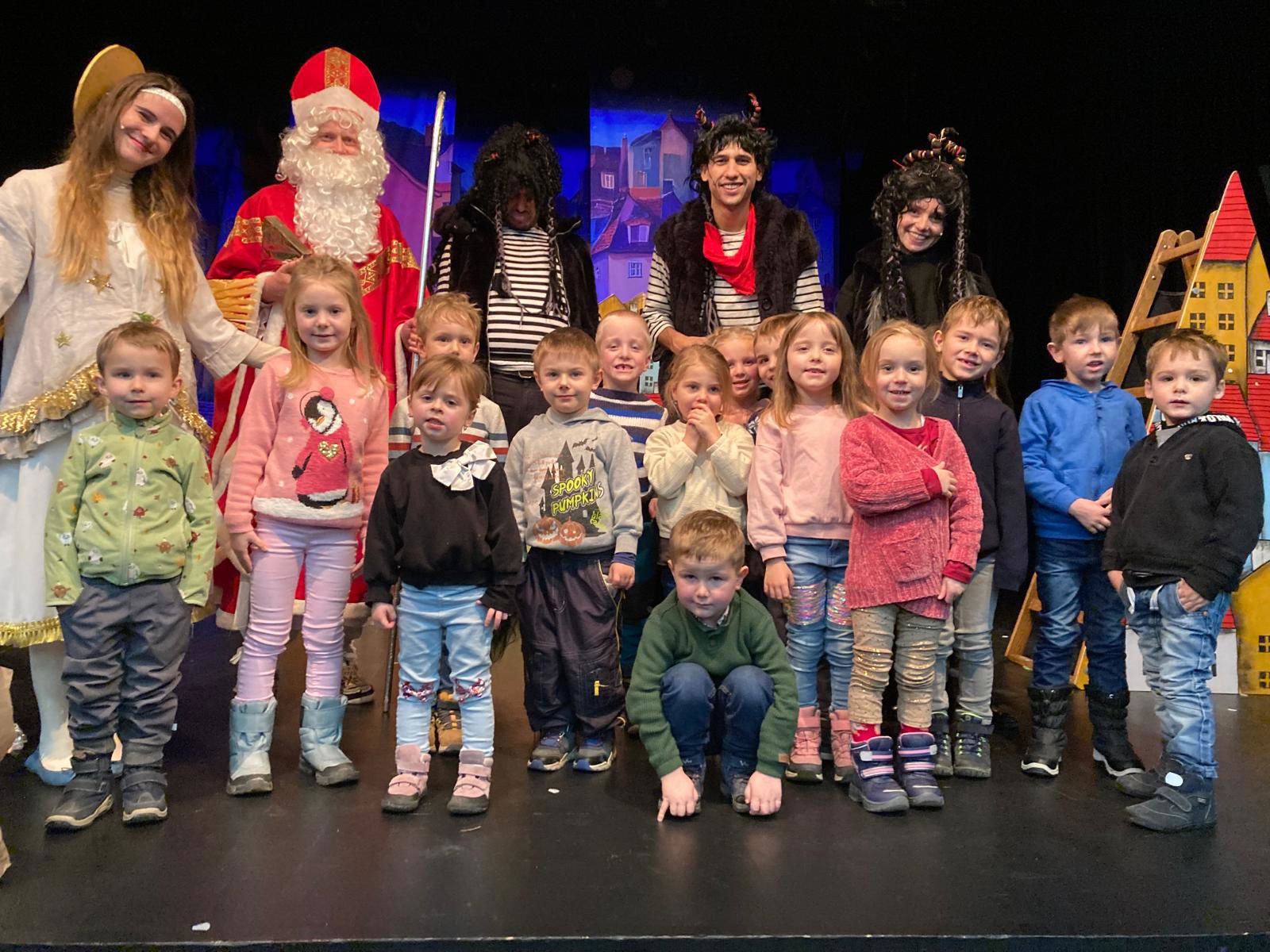 PHOTO-2025-12-05-19-25-09