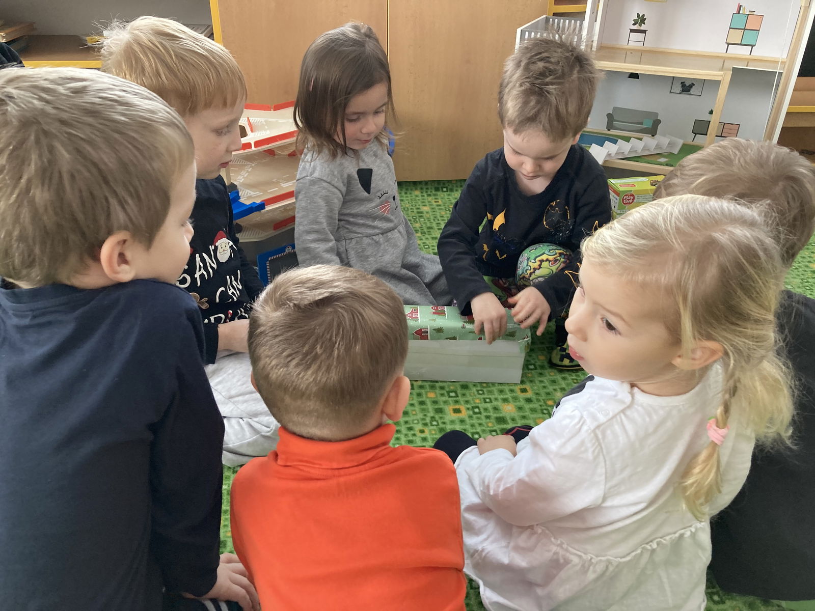 AC415CE5-95D6-498A-9B90-7A2BC80D246E