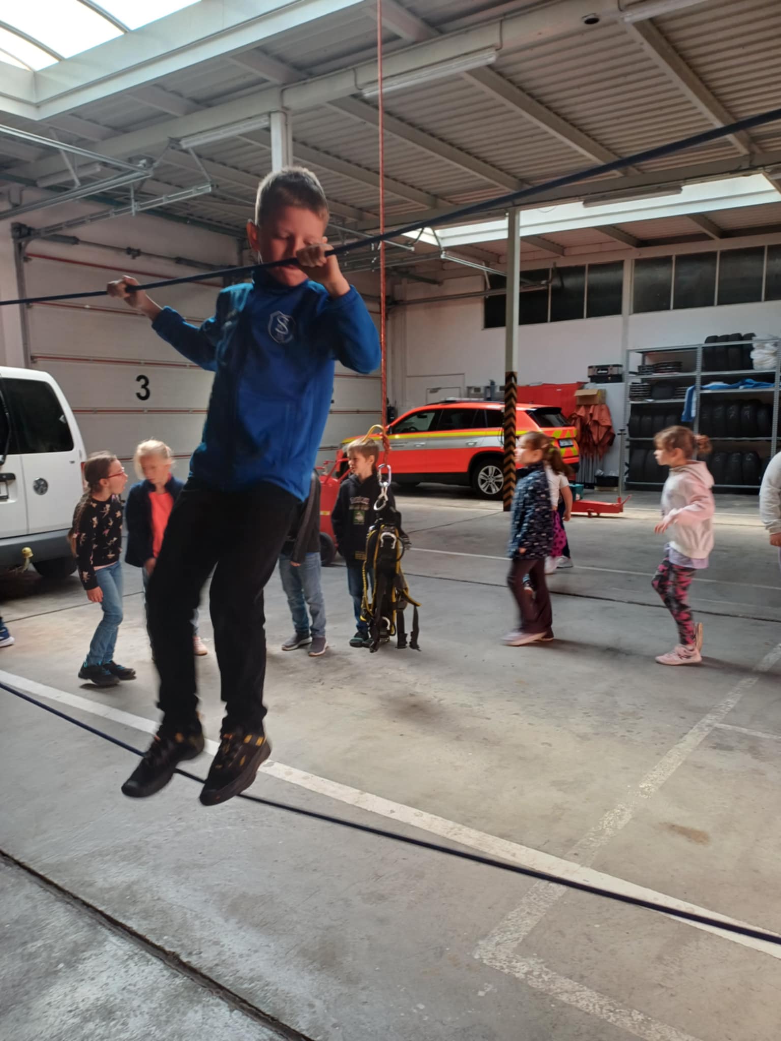 6a7c172f-c8c5-4a87-bcea-f77f3f27c57e