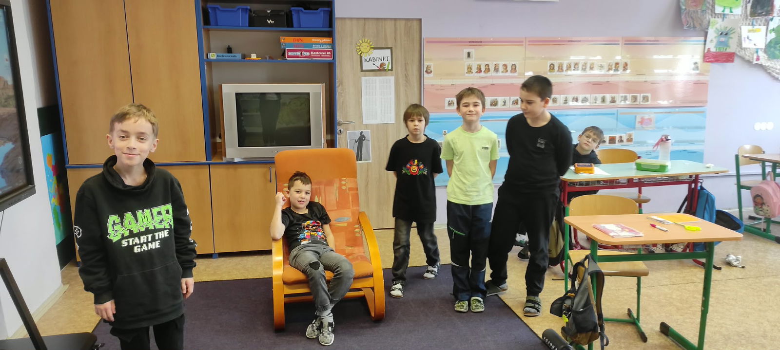 a26f7c72-0db9-4214-9a03-d23e78b0a6fb