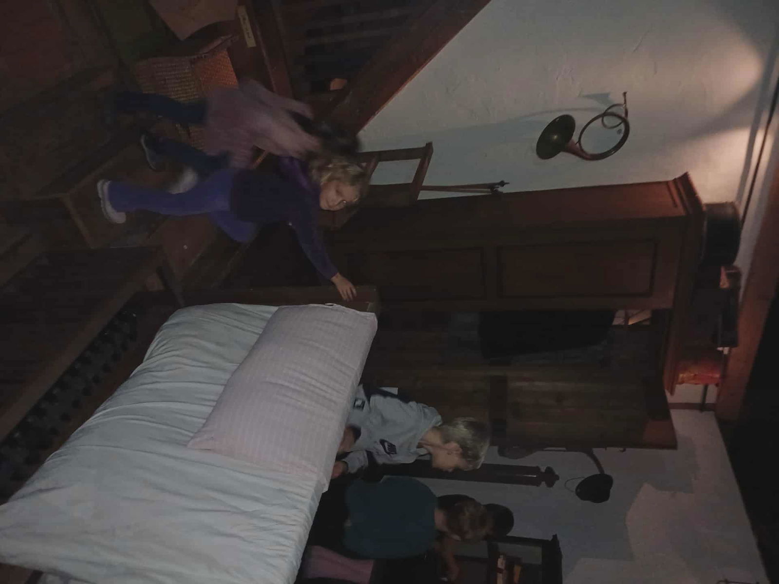 66989662-7ac3-4d5f-a7ae-957addc80698