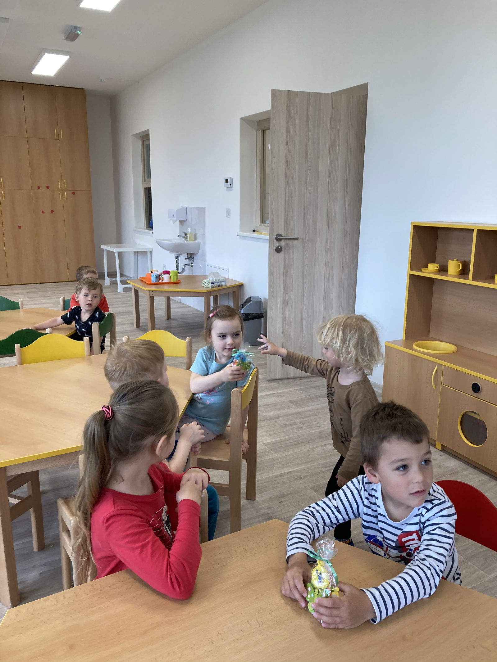 B6F06C69-DD4A-4108-929E-5156F52D8440