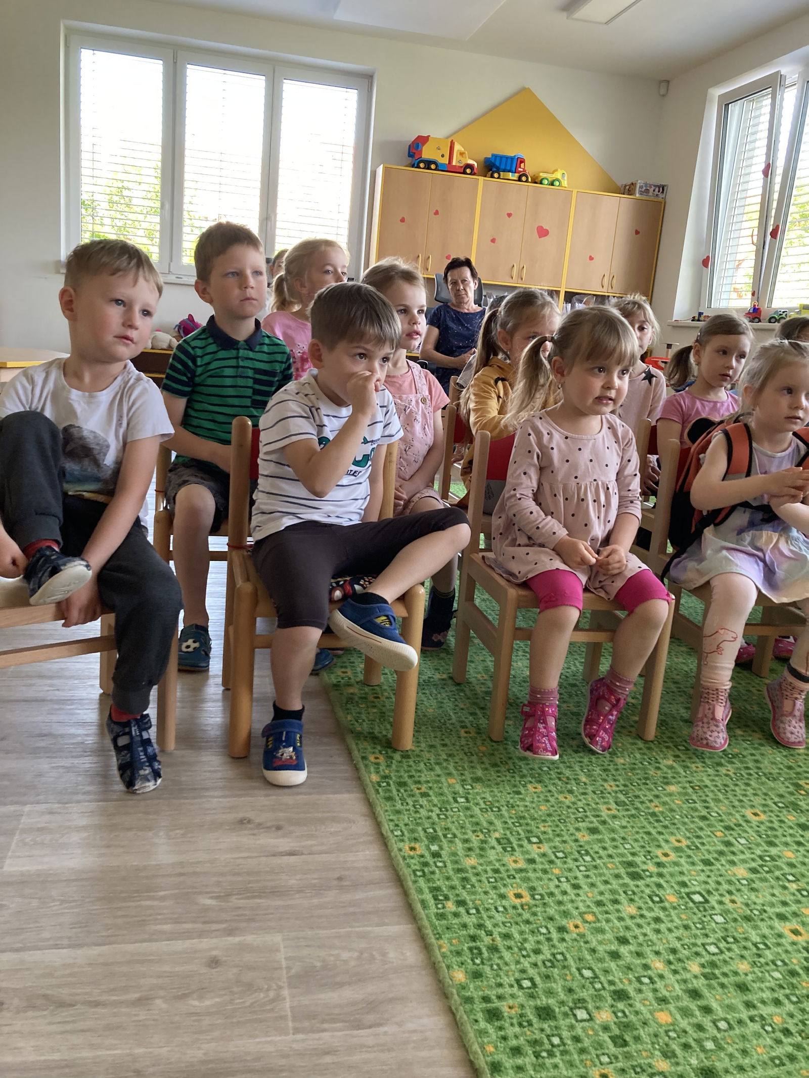 2D2D9929-B98B-4592-91A3-79F777141F9F