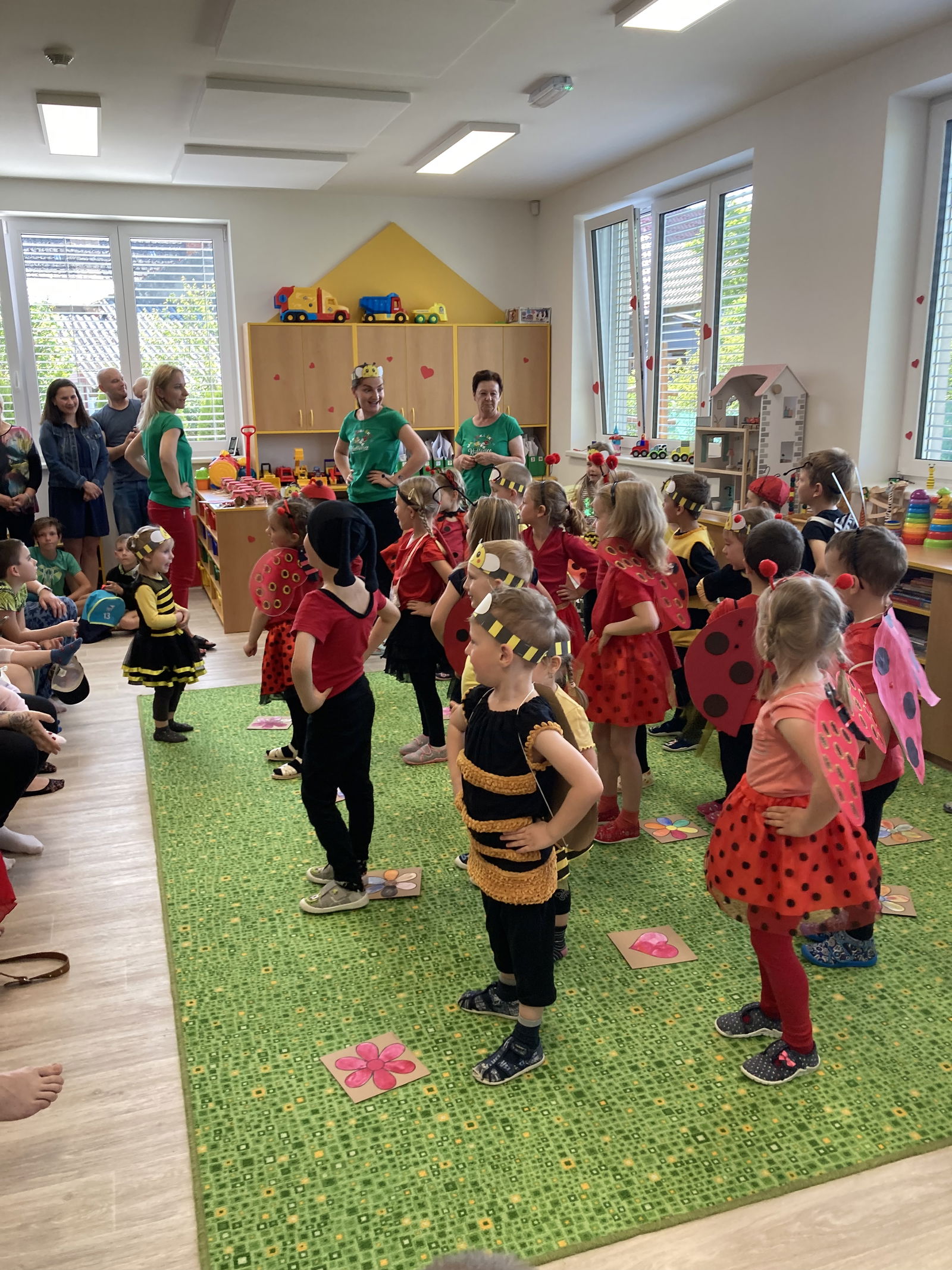 DEA02480-0DED-40B0-9518-3B66C1DF8534