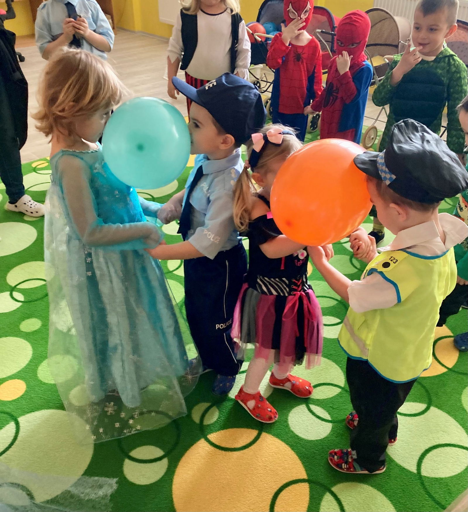 63634c20c779f908d6183af0de9b969e