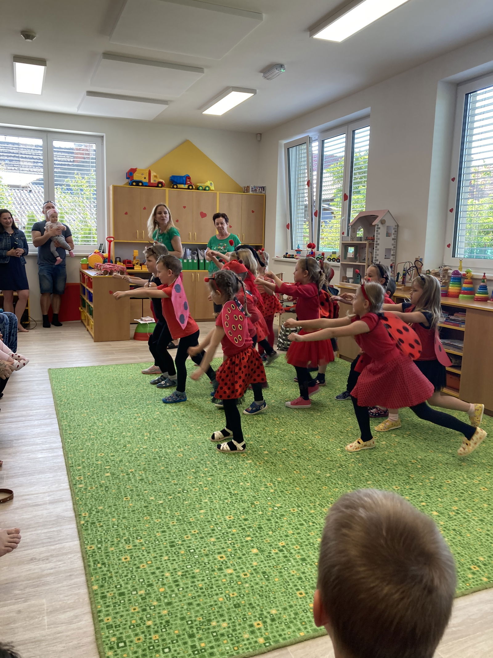 AD5967DC-3977-43EA-952B-A72CFE4E72CE