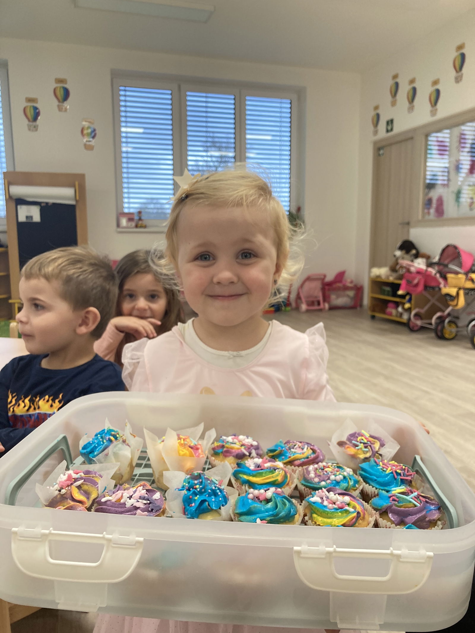 8F3C6053-469F-4449-8BE8-85C679D2AEE5