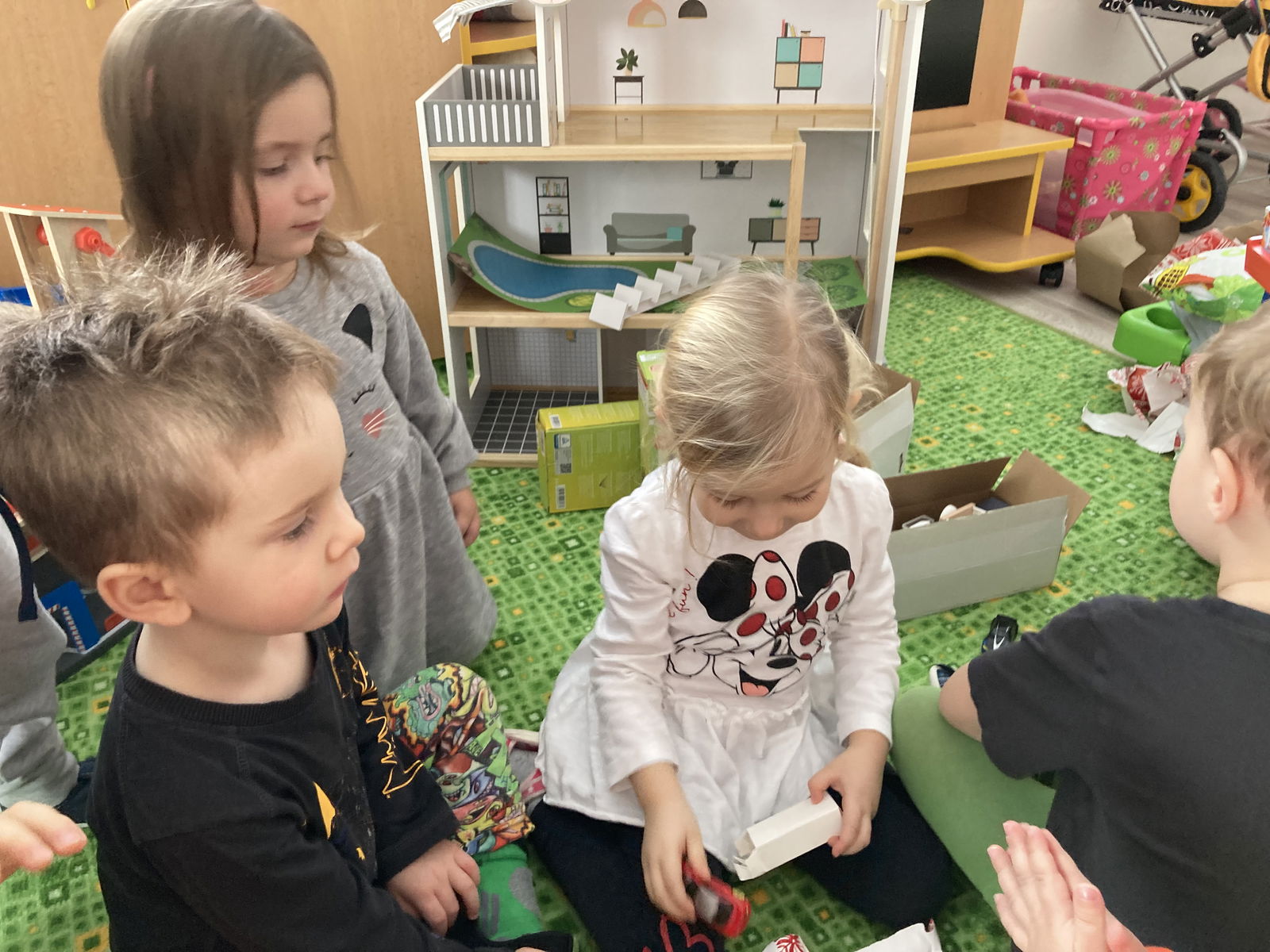 AB495F30-FDFA-466A-BE38-949B3DED9268