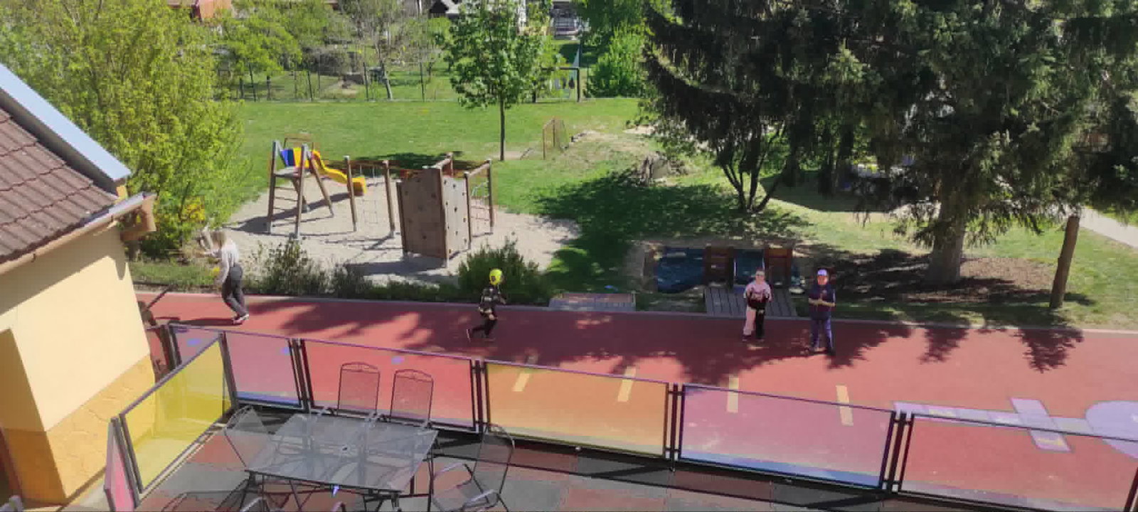 d66d2806-f663-40fd-bcc1-9ad10285d61c