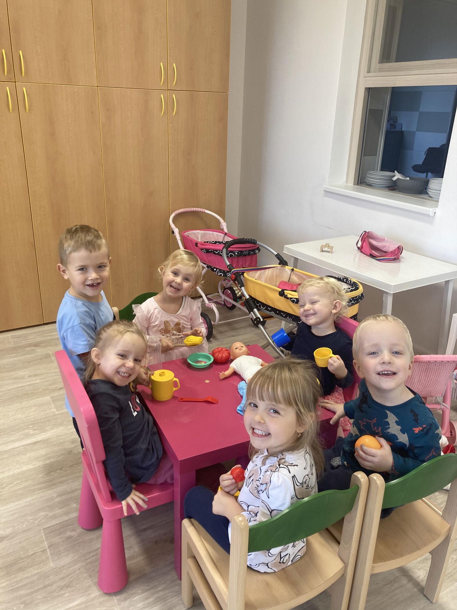 DB84B0D2-74BC-4499-8A81-427C01E47B50