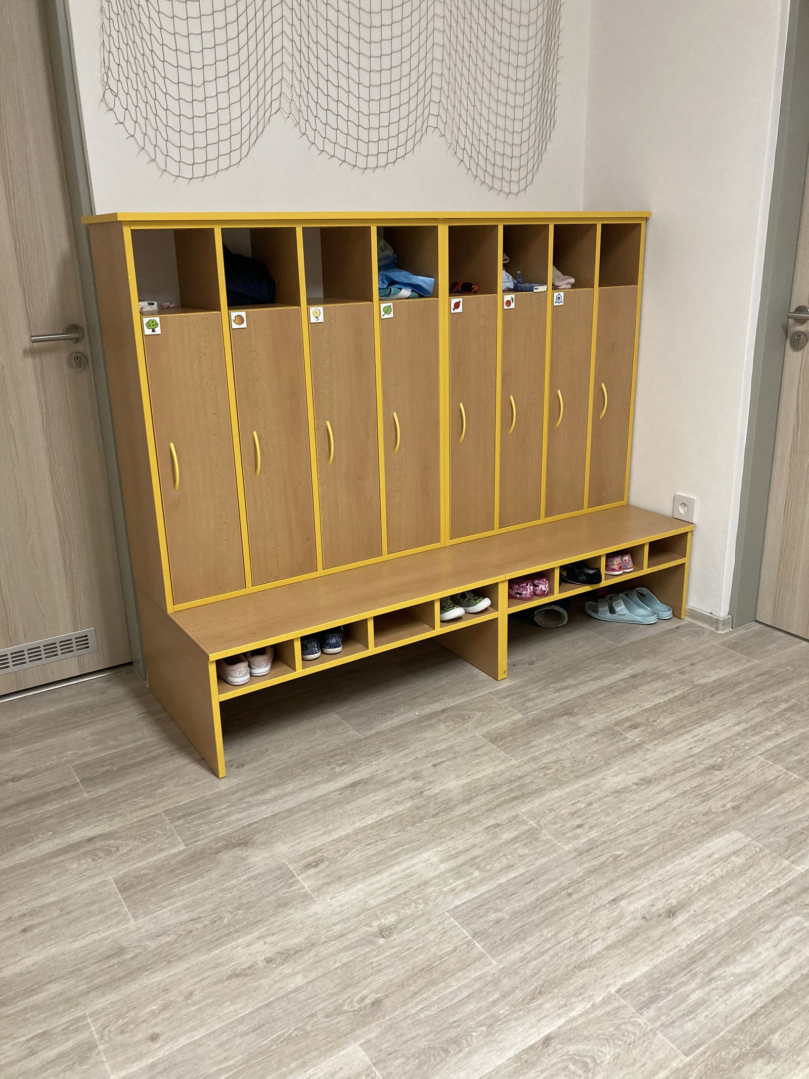 81775F11-2B4D-4127-AE28-58353C7F236B