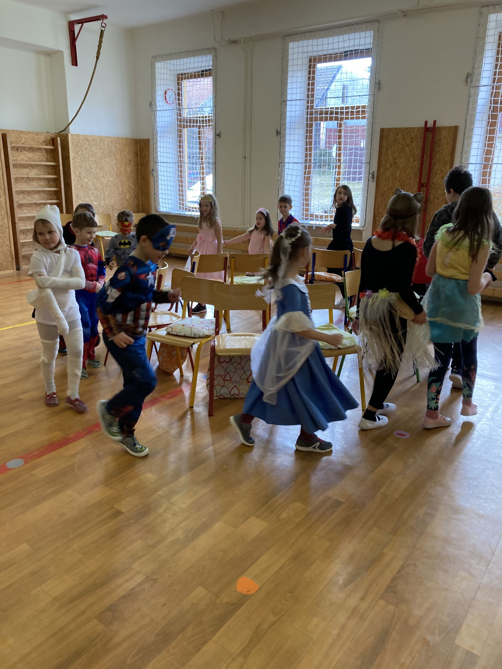 B9DFBEB0-A042-45F5-B00A-028F45DBC4A2