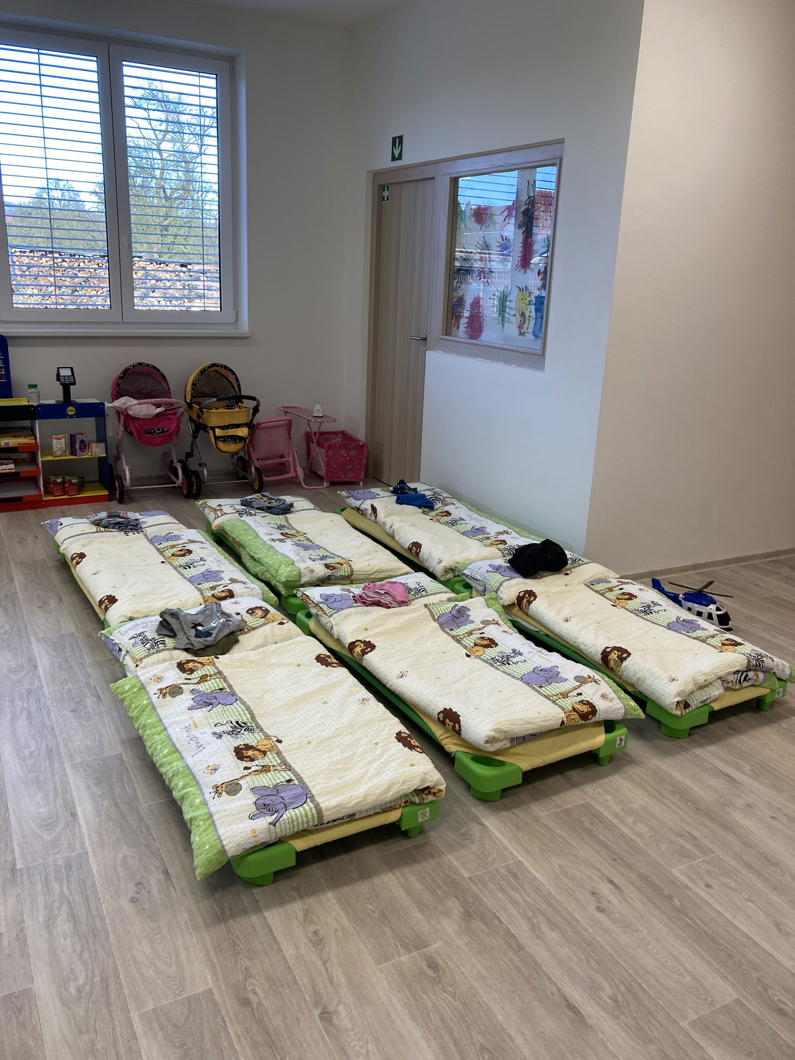 99E57943-9340-4146-B116-141D87169C40