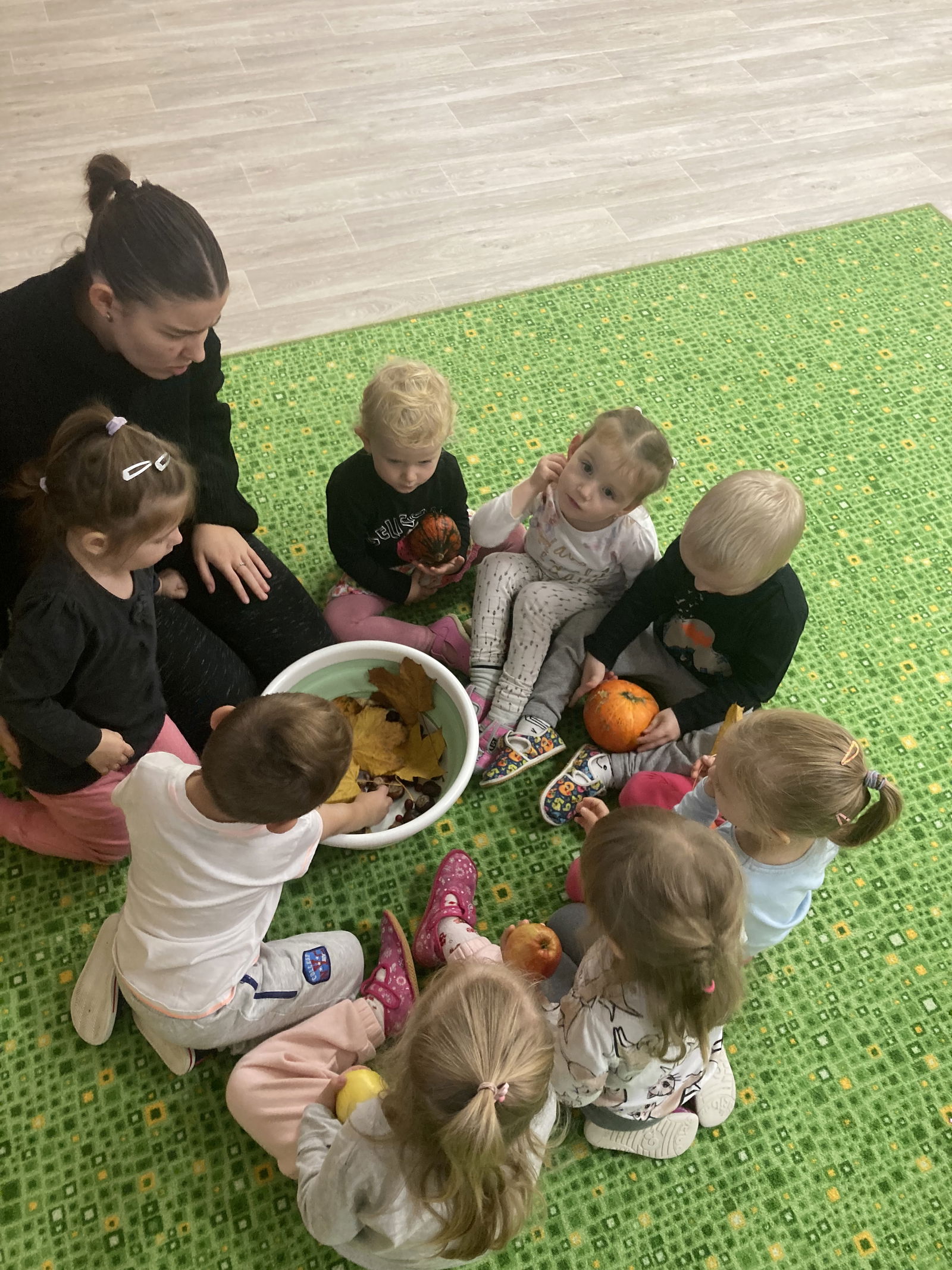 F325F9D7-0717-4AEE-9841-7390031771A6