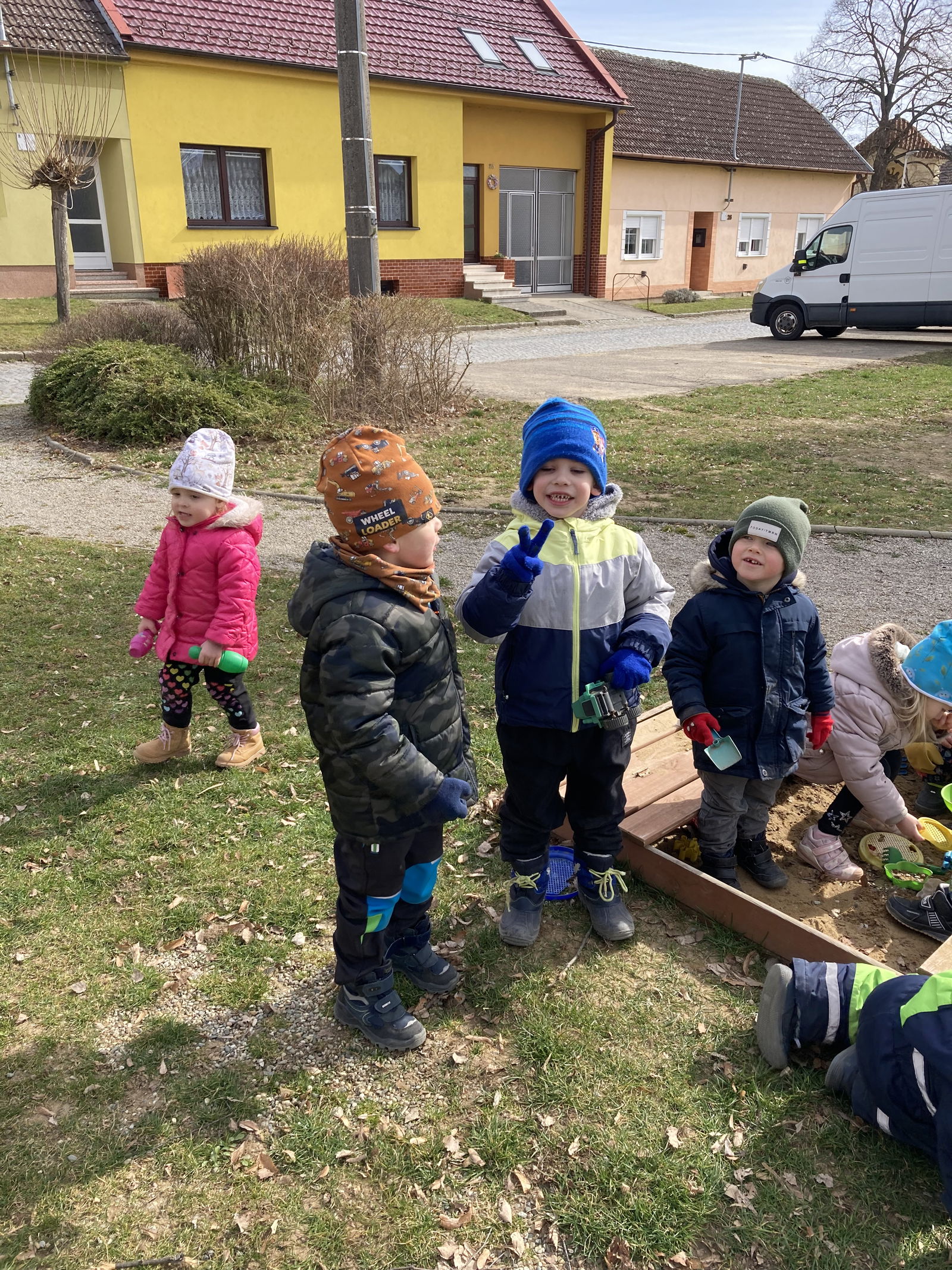 7D88A396-2846-4786-A0A1-0460A578EA90