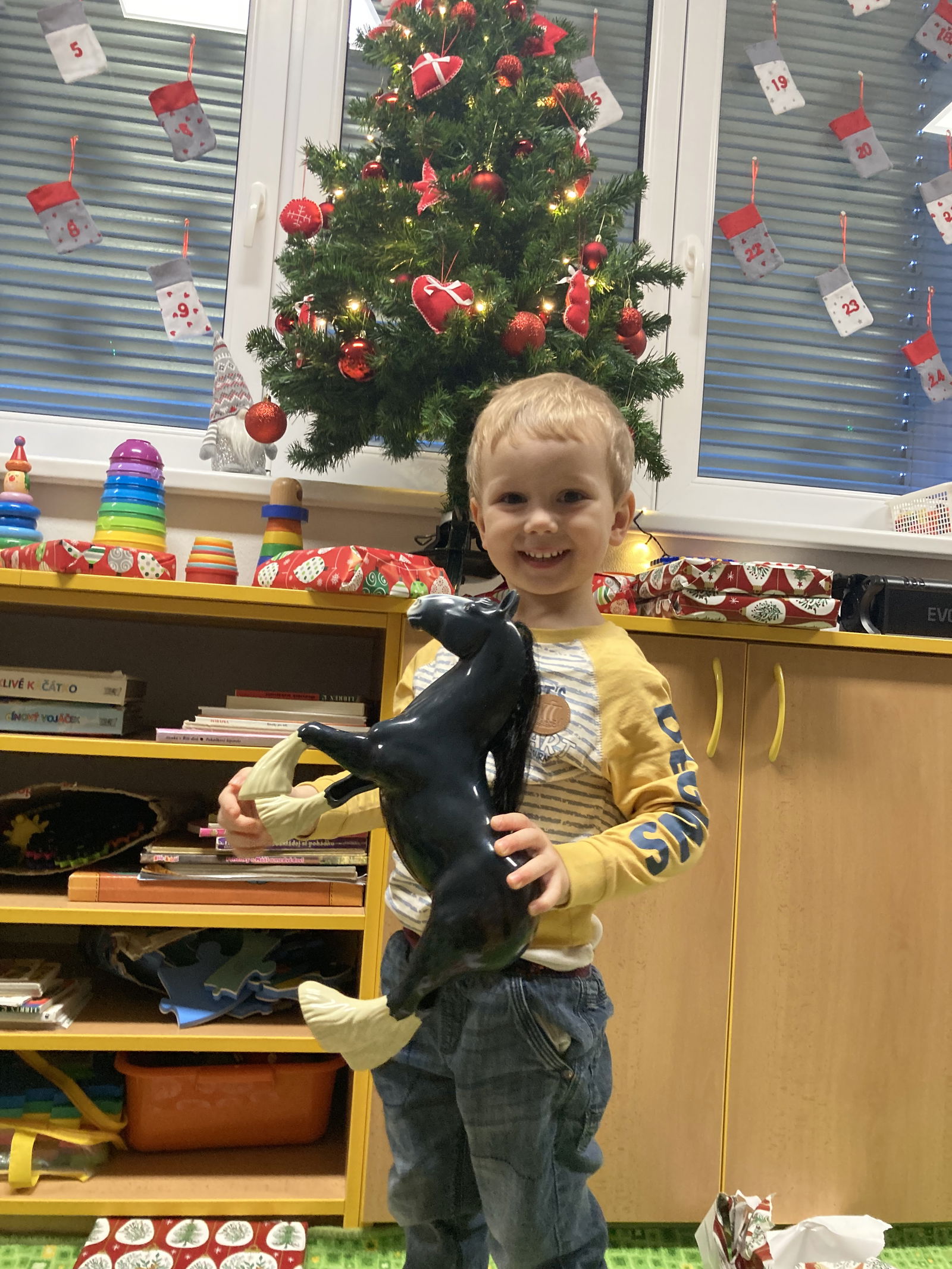 F3C1F5CD-AC7E-4D98-BF34-0102B2894C92