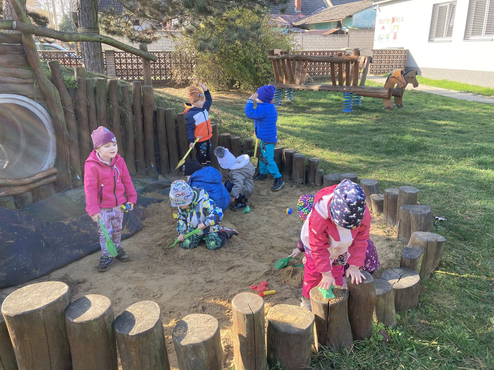 5ABA57A1-1D87-4131-AC5B-E722CC7E5813