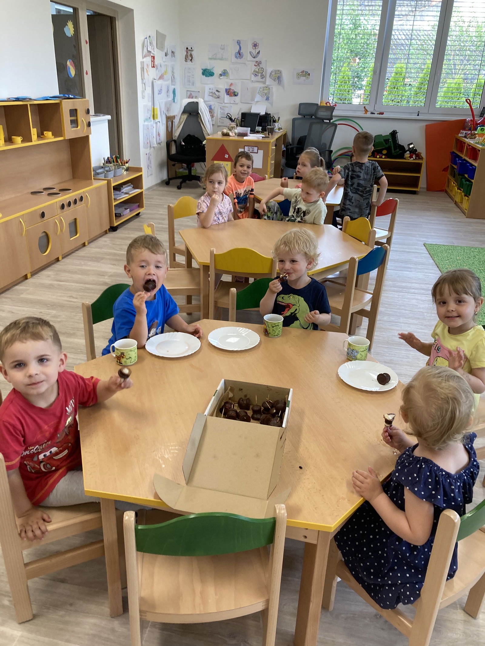 43B4057D-19E0-48AB-83D0-6CBD8FF0D137