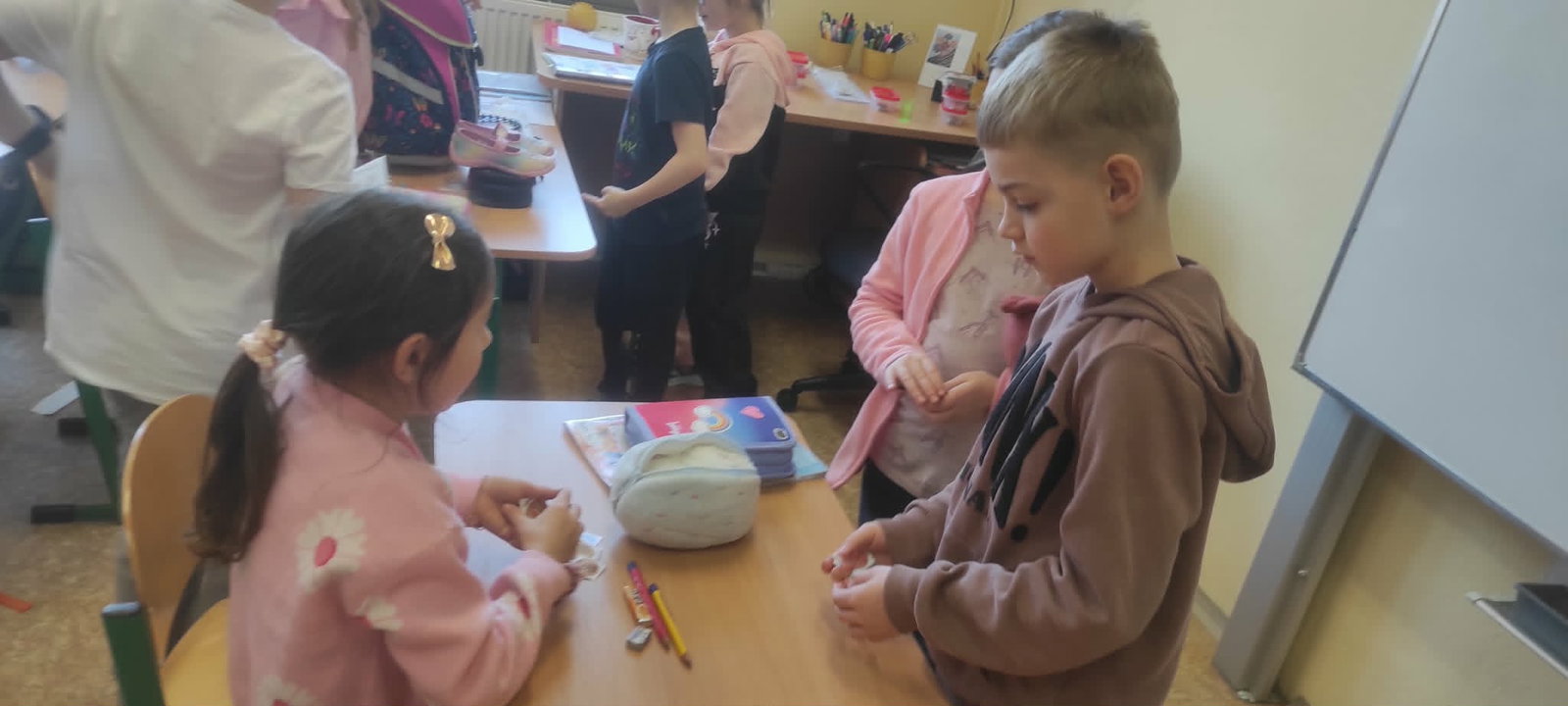 240fd9cb-cbba-47ab-88a7-ba9f6f0951ae