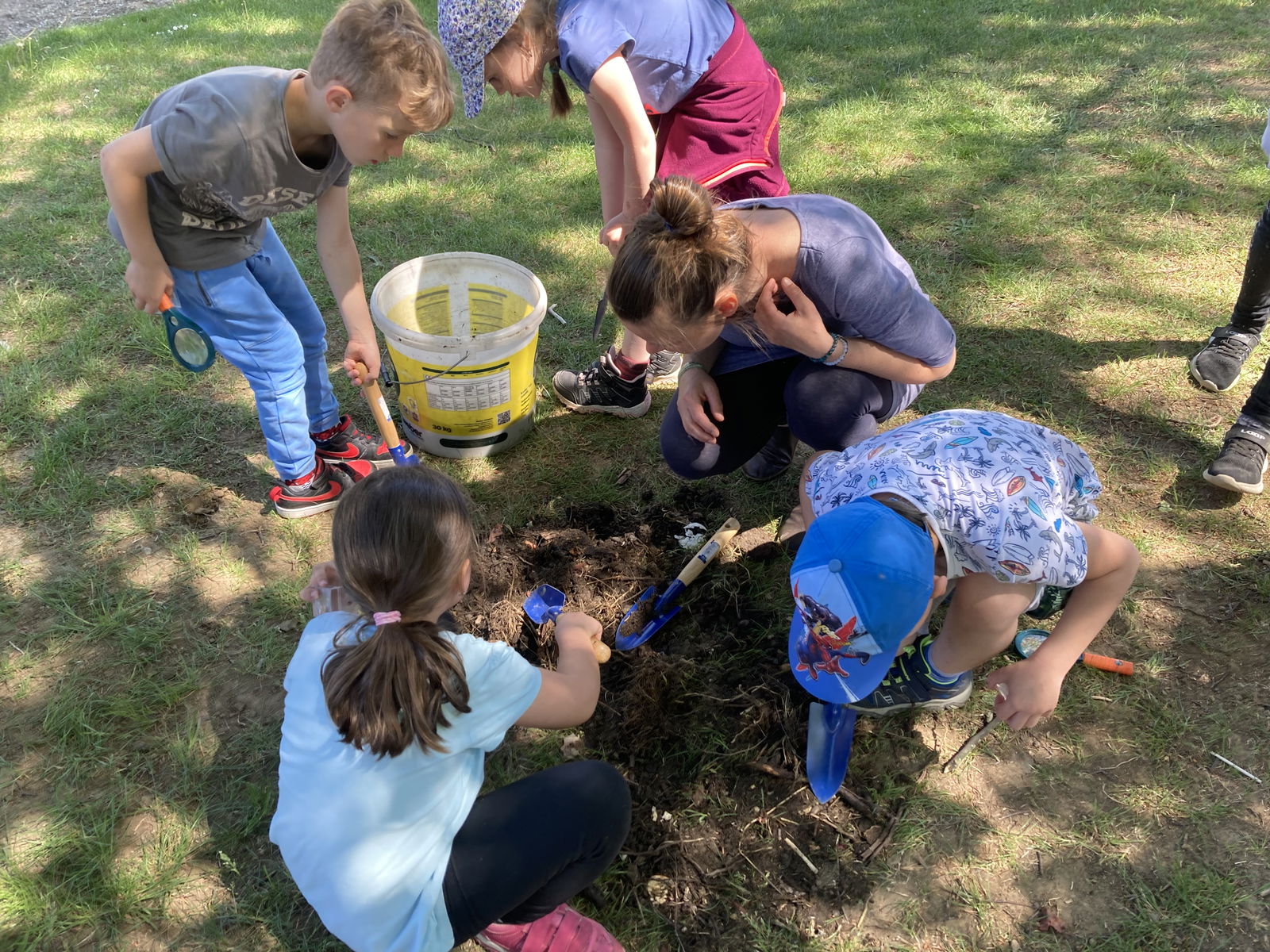 A8FAC4CA-9FD8-403A-8D30-C47C479B547E