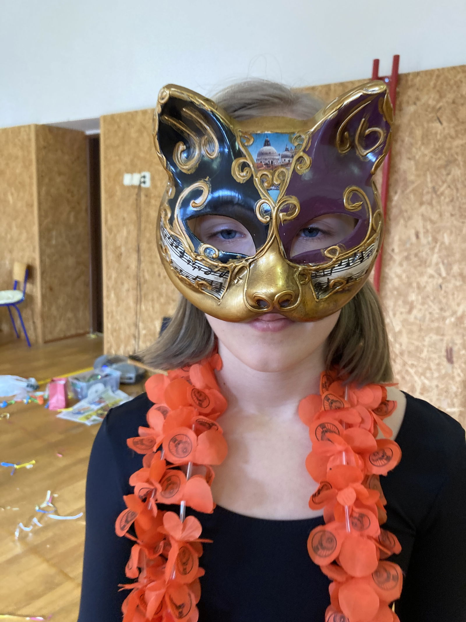 2B0ED9CB-42F8-45B7-BC81-A1621BC623CE