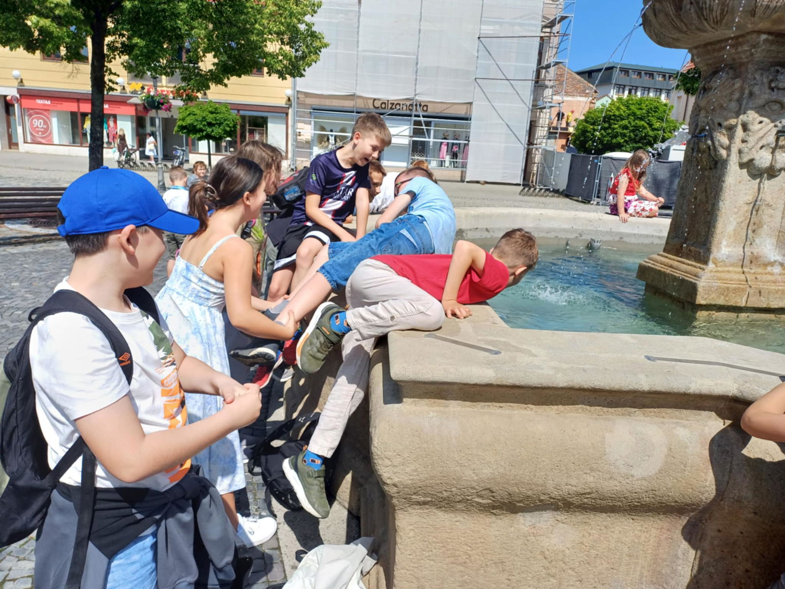 b86c4a50-e821-4111-ab37-a3232ec66d08