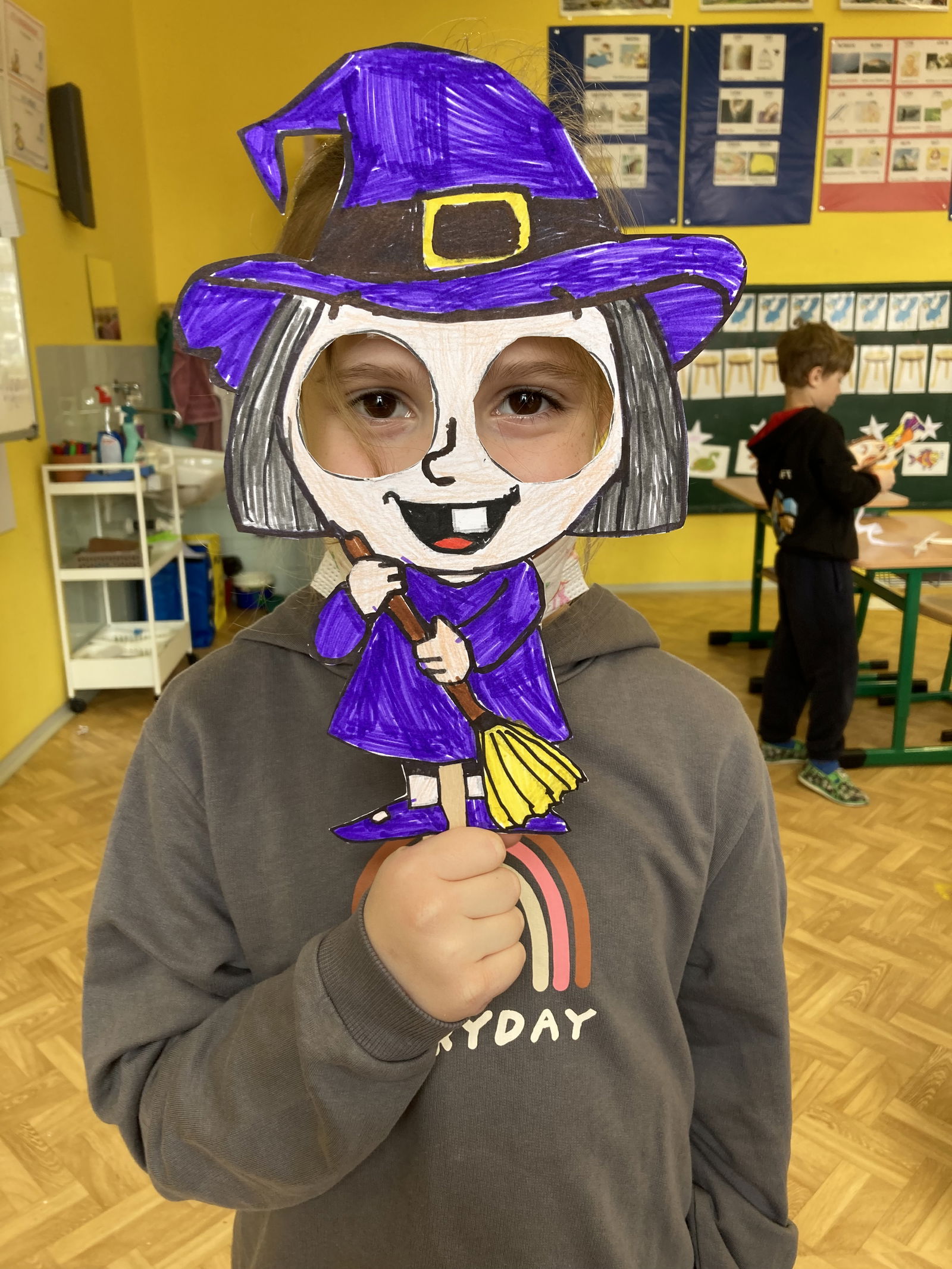 C888777D-8C7F-424C-9592-DAD390268A6C