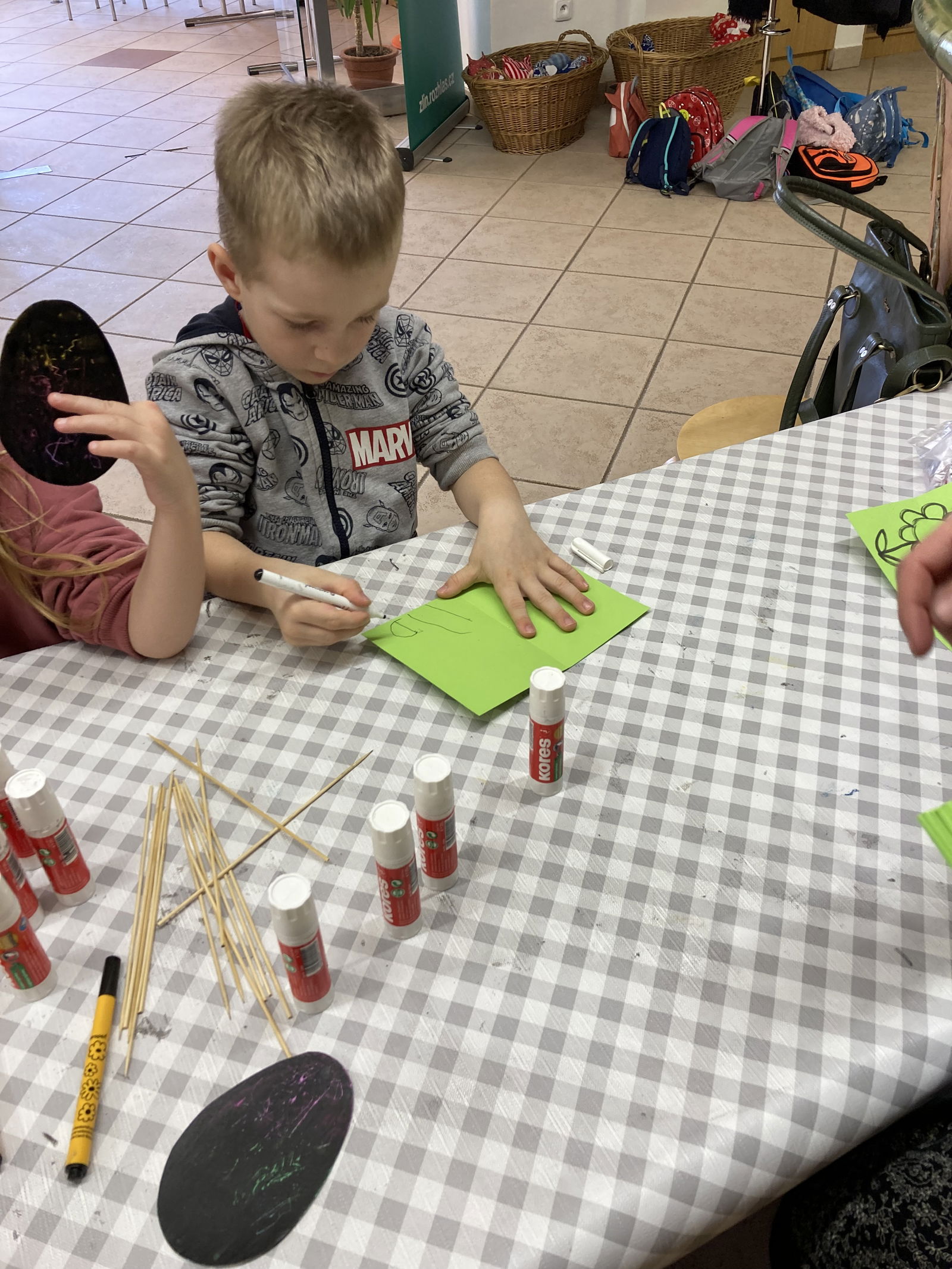 AB3FEB87-5FFF-486E-B04F-25F699632BA6