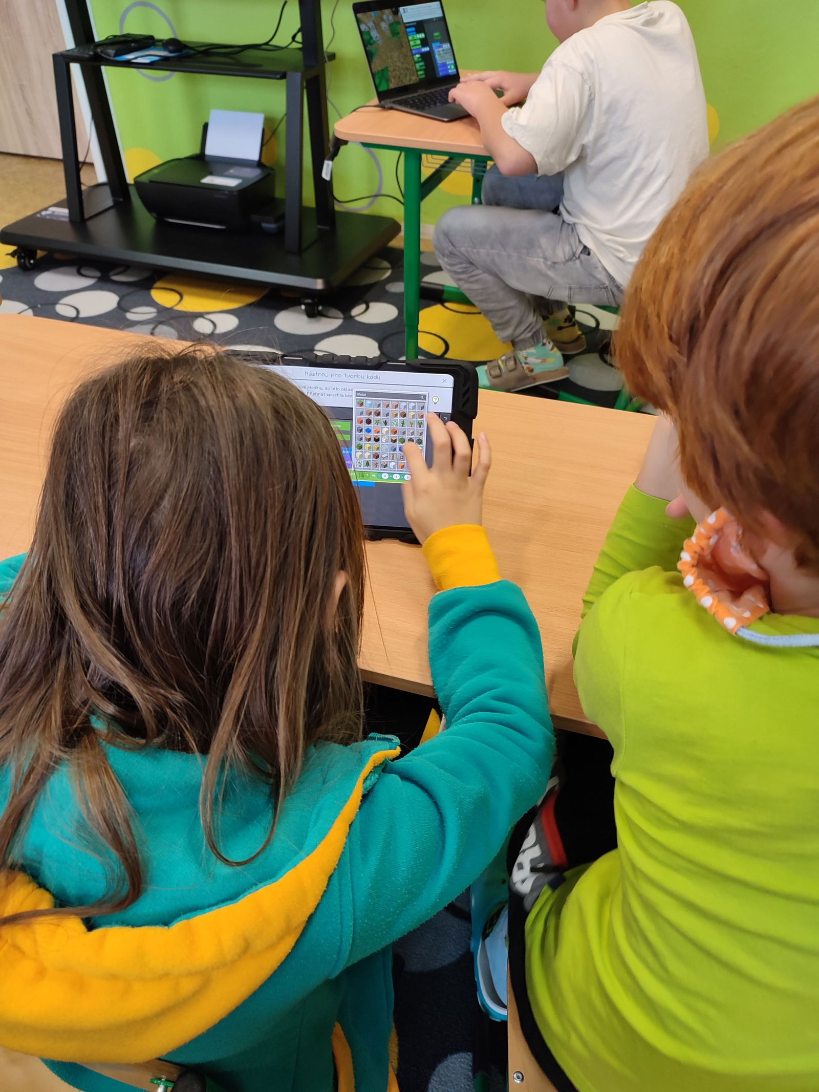 aa5825bdc22aa8eb499edfb6e5ff565a