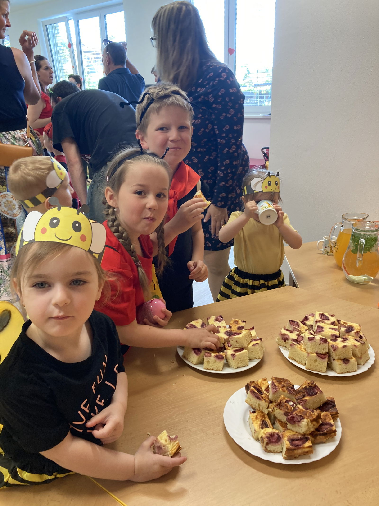 70EAA72A-109A-43EA-BBDB-6A8F2F1864C4