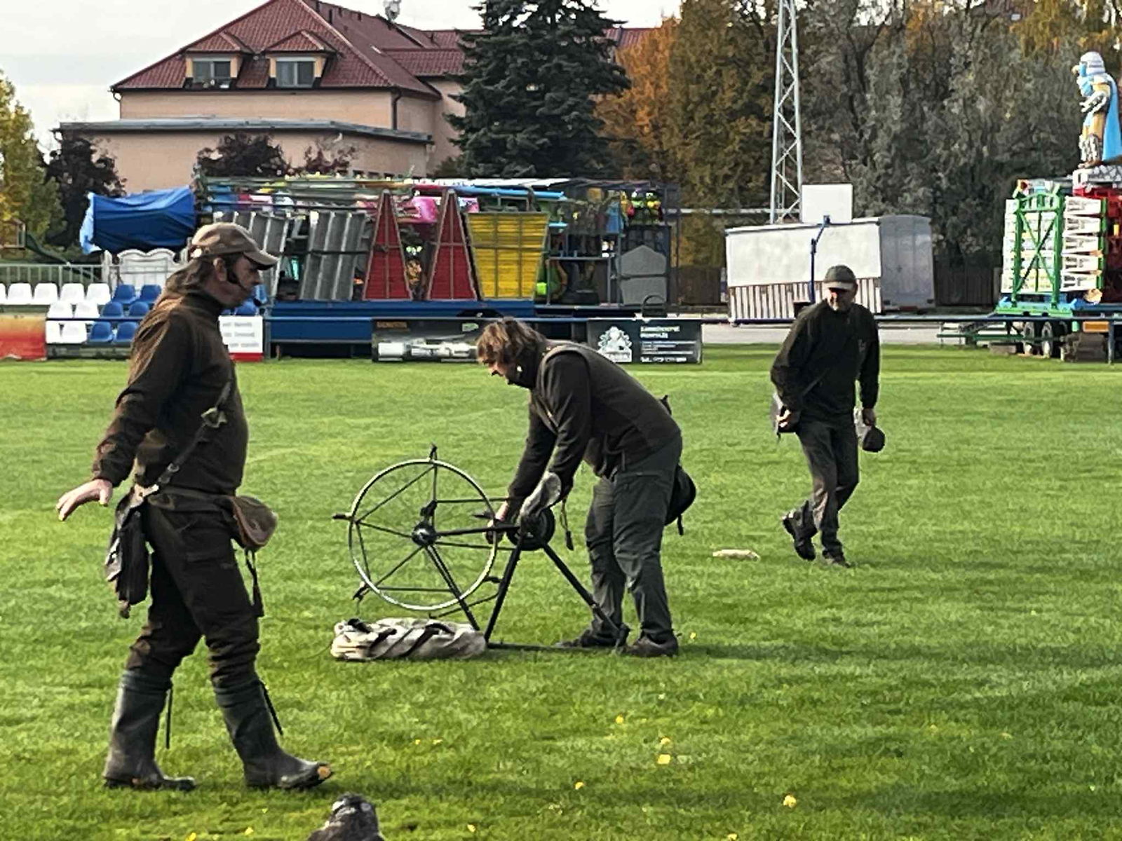 581b7aa1-3af3-4348-ac3c-51a025da702f