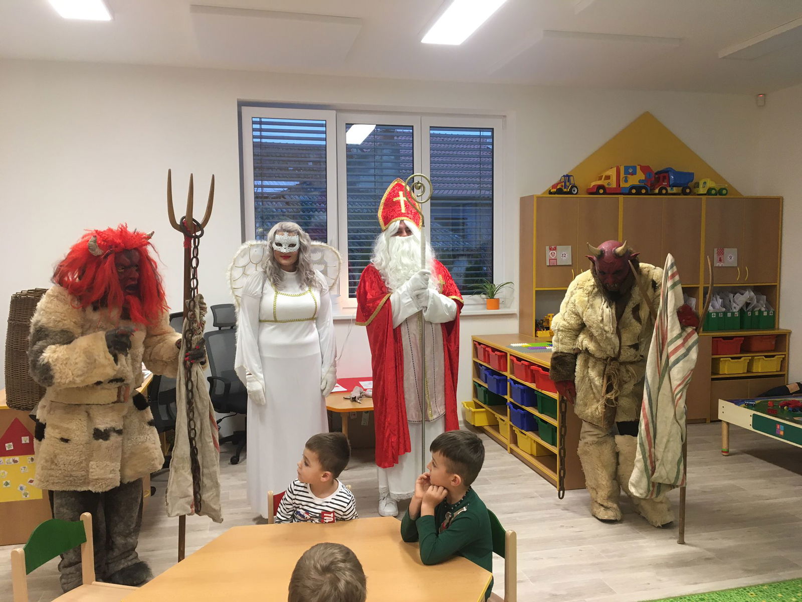 PHOTO-2022-12-06-16-32-14