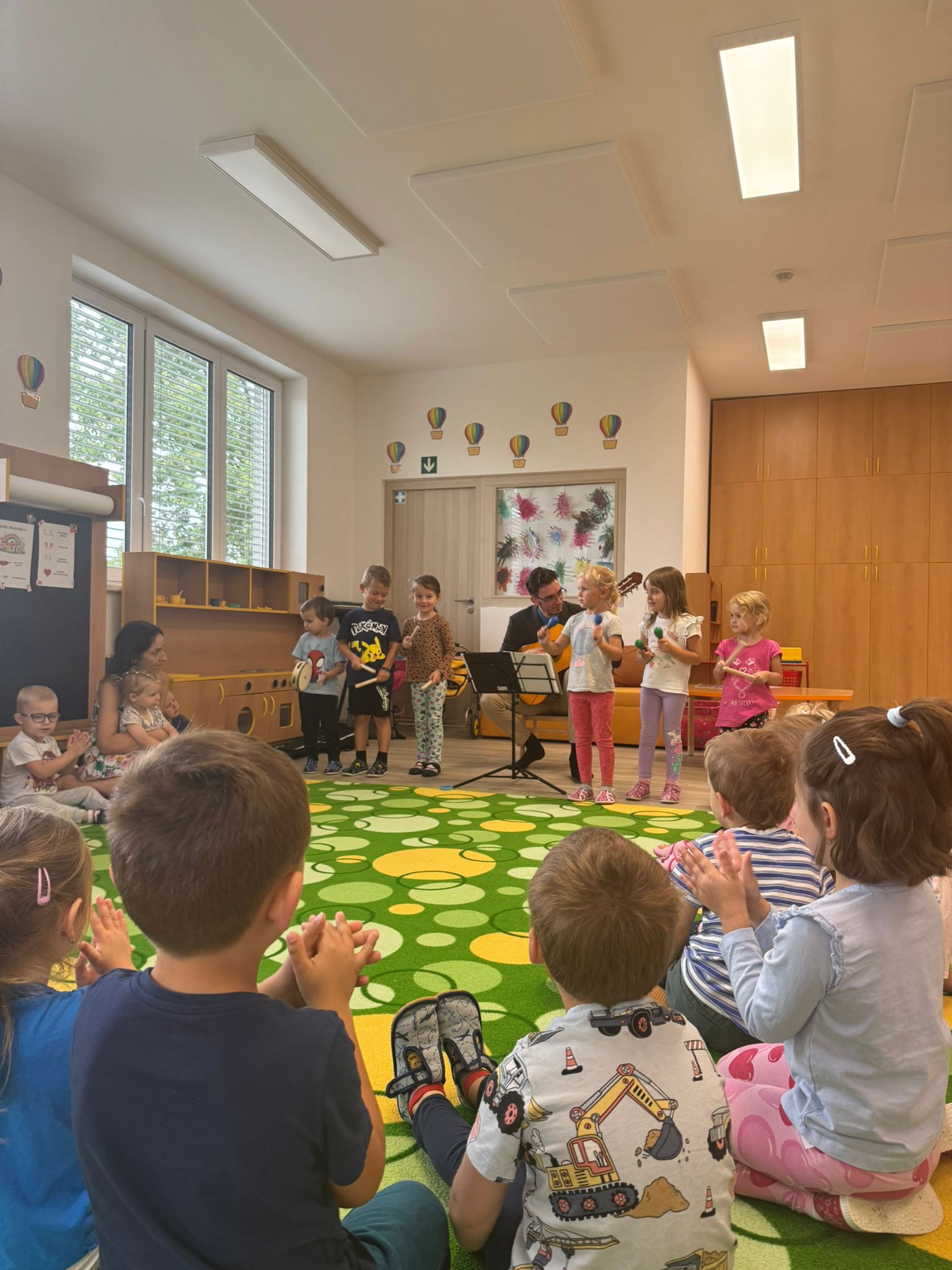 f8f05eb6-5103-4b71-8233-3ce0b33c4ad3