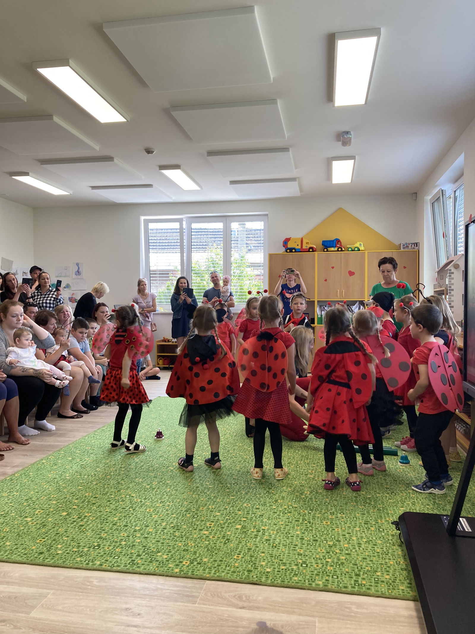 F5D67BE7-6952-41D2-AF67-7A6EBDEC8887