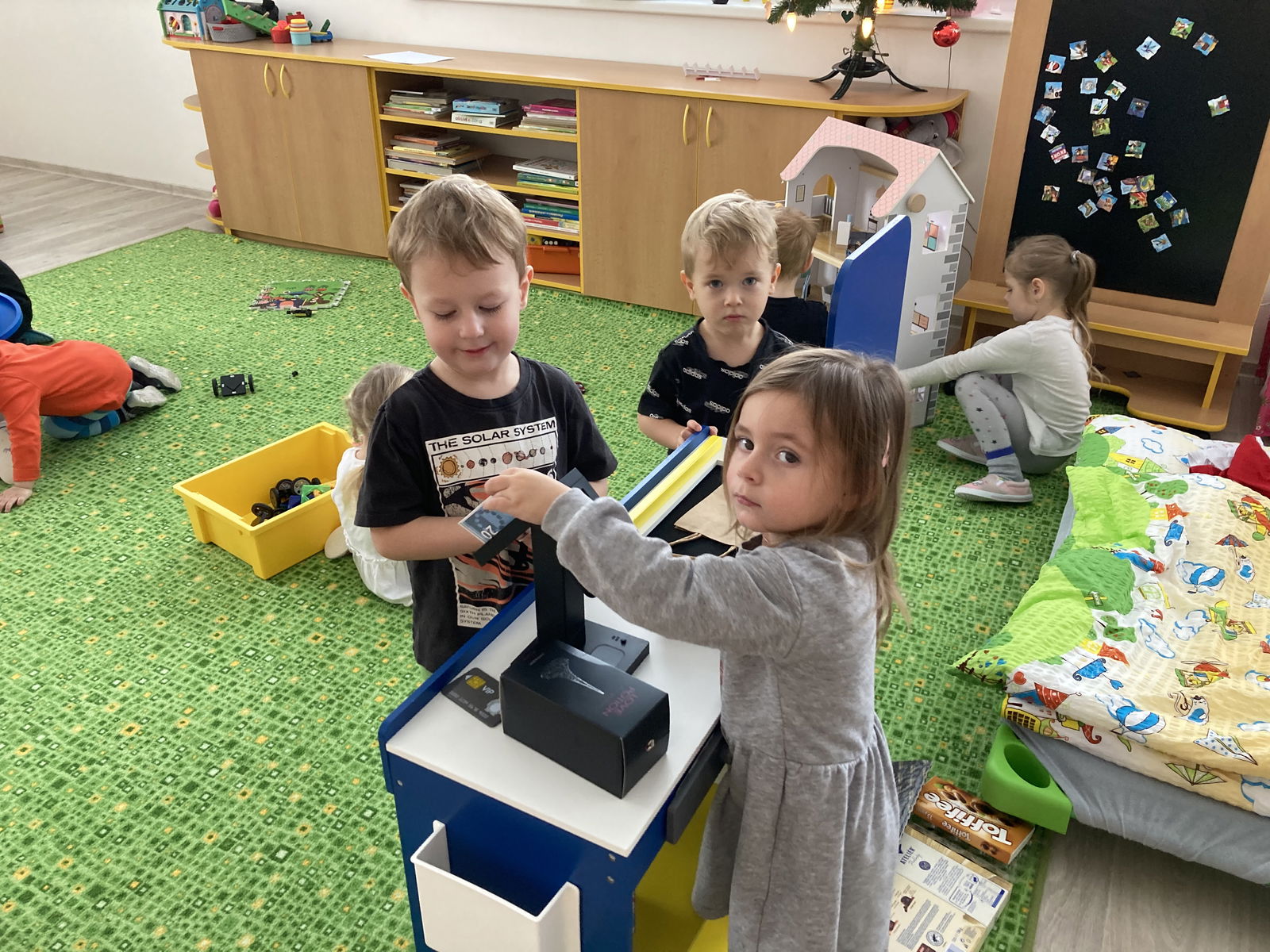 0C22B0D2-B84A-42FB-AC1B-FBC98564A13A