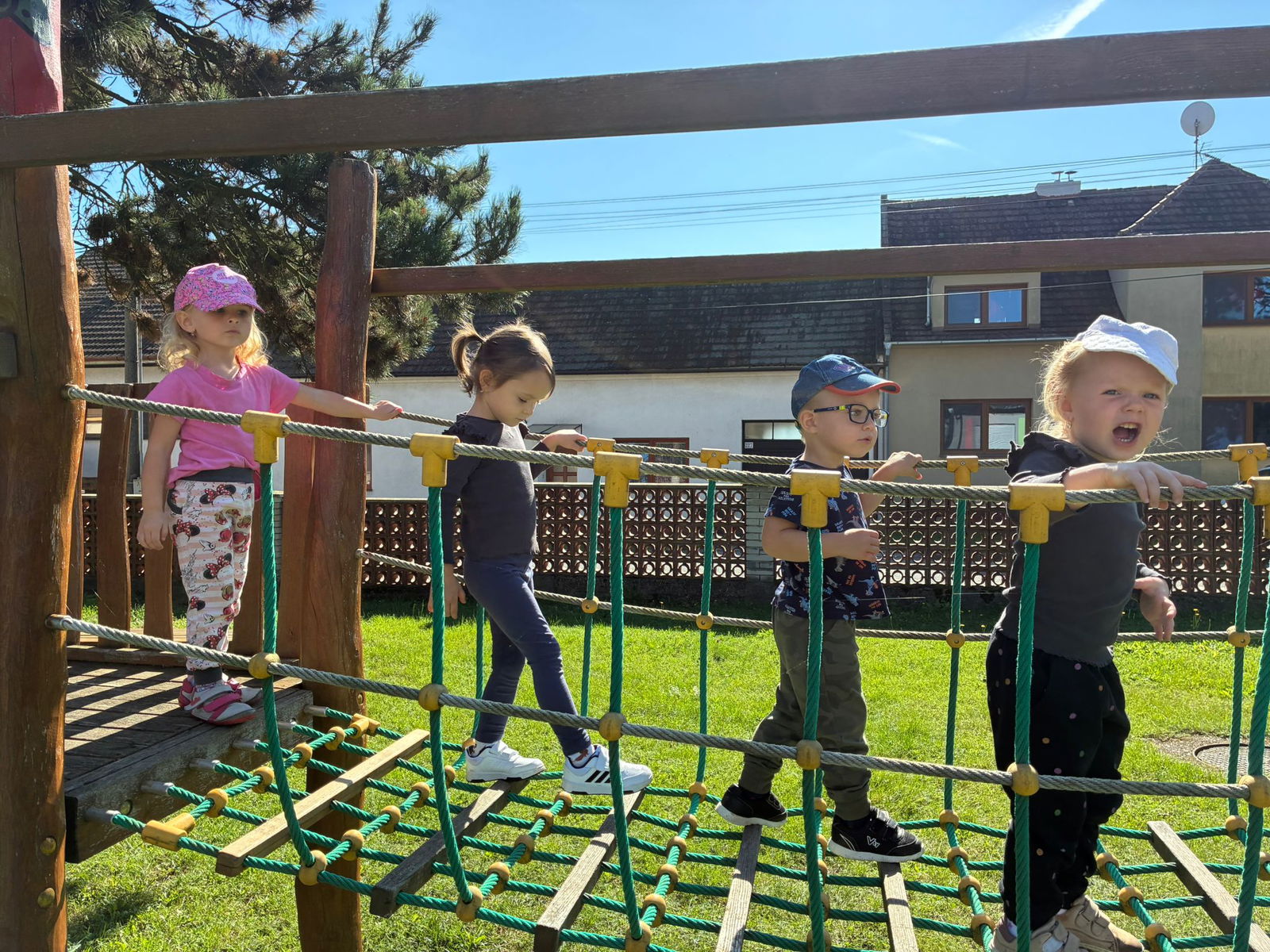 Obrázek WhatsApp, 2025-09-30 v 19.47.20_6401111b