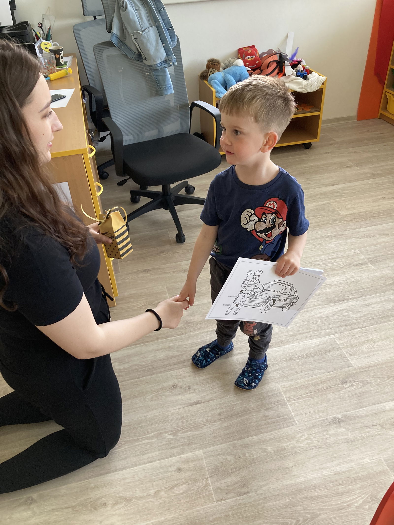 544C687F-AA01-40BE-84B9-1E1E09B0EF27