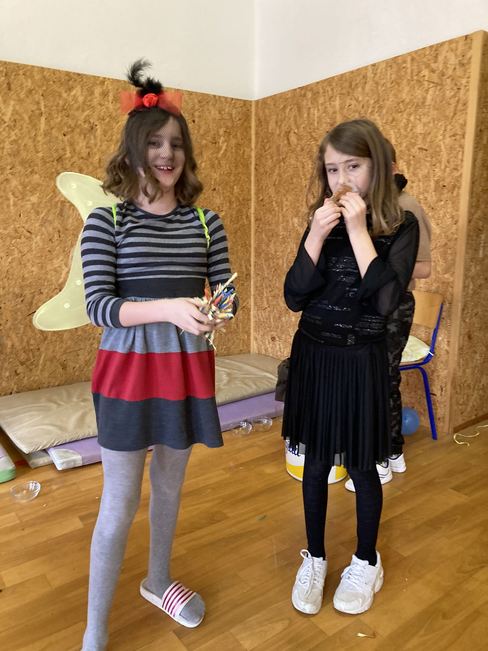 2169E1C2-5DD4-4E45-B597-697E960D44C1