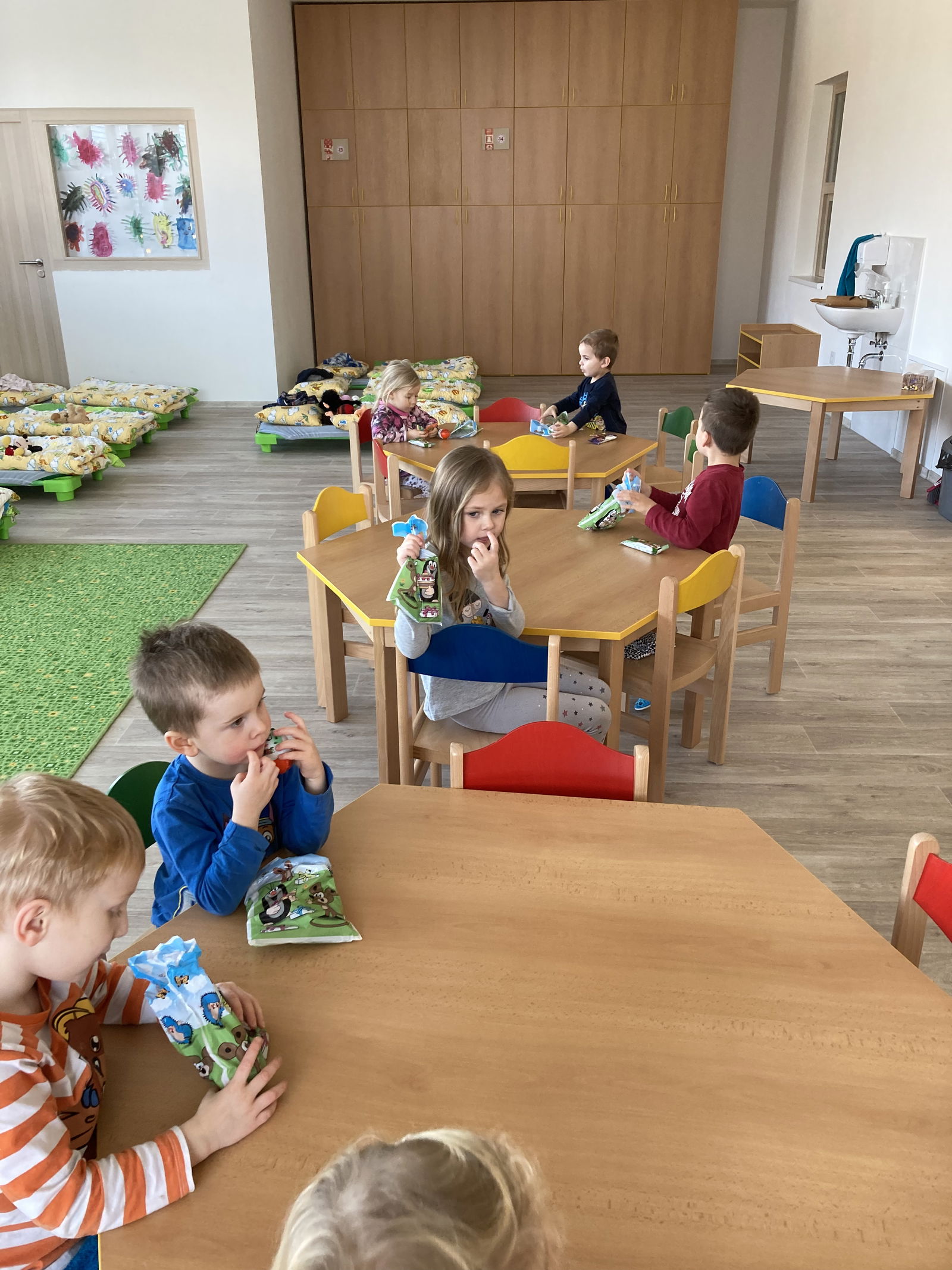 31EE2E16-F8BD-456E-9E42-5C8C51CB08B7