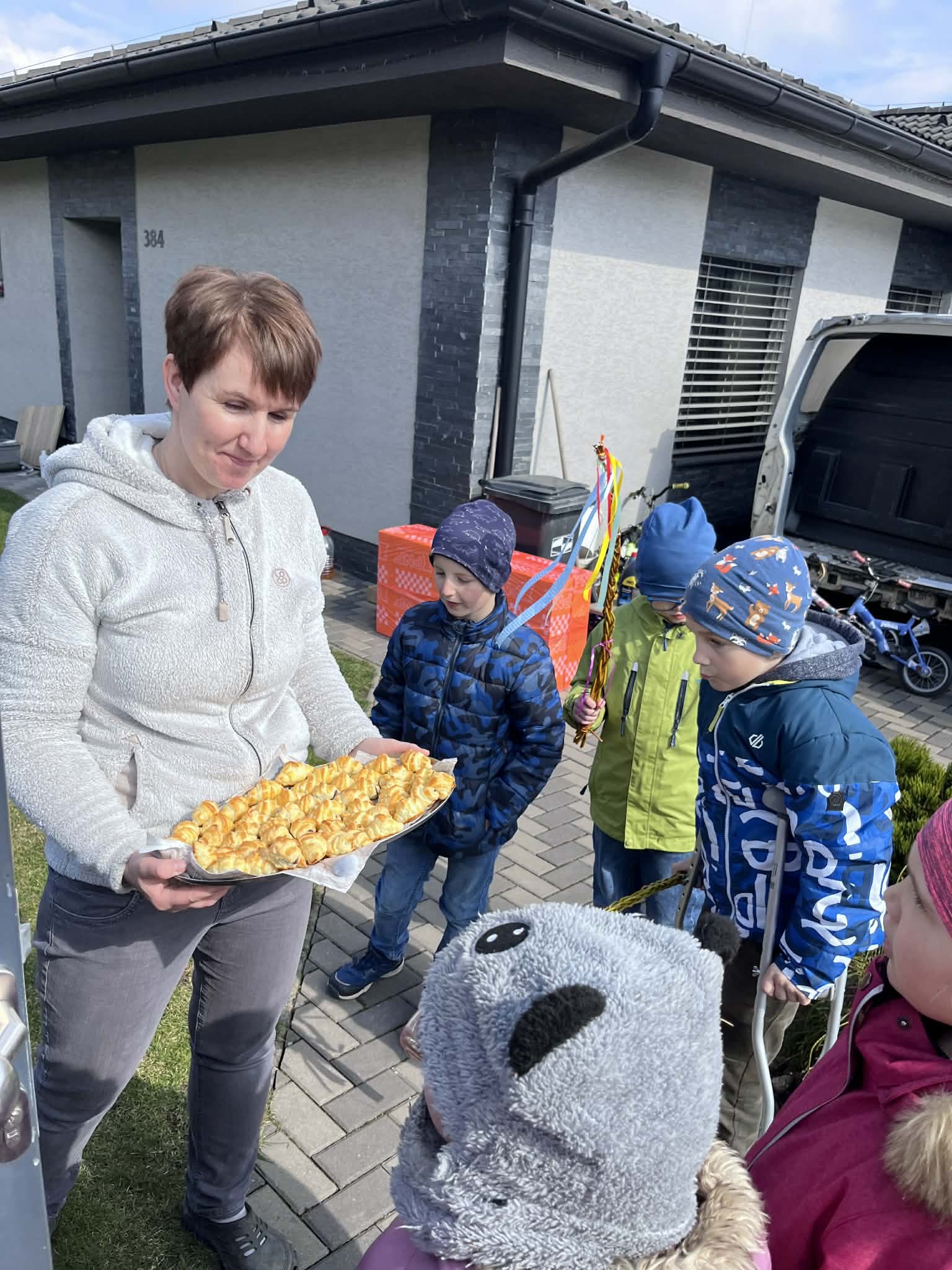 7c03333f-3f56-4a3d-b7a5-007d3ba10630