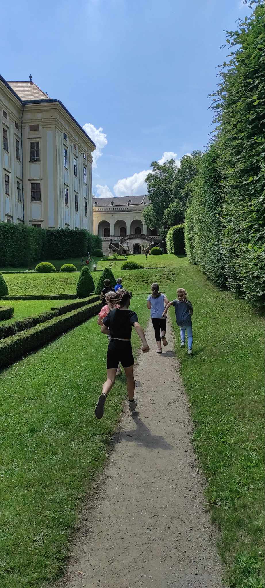 438089790_874416688034742_3560842826375006783_n